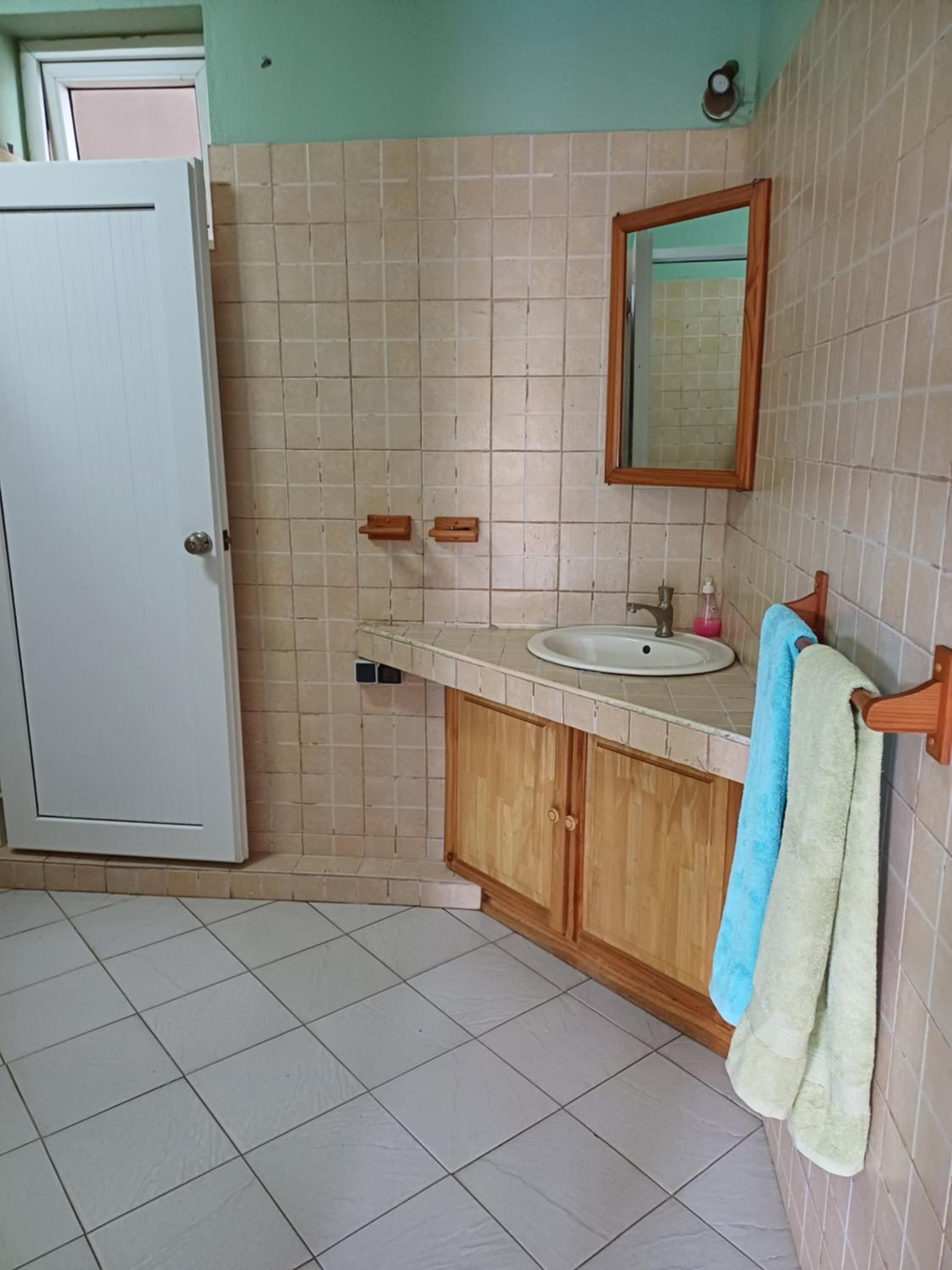 Double Room With Pool View photo 2