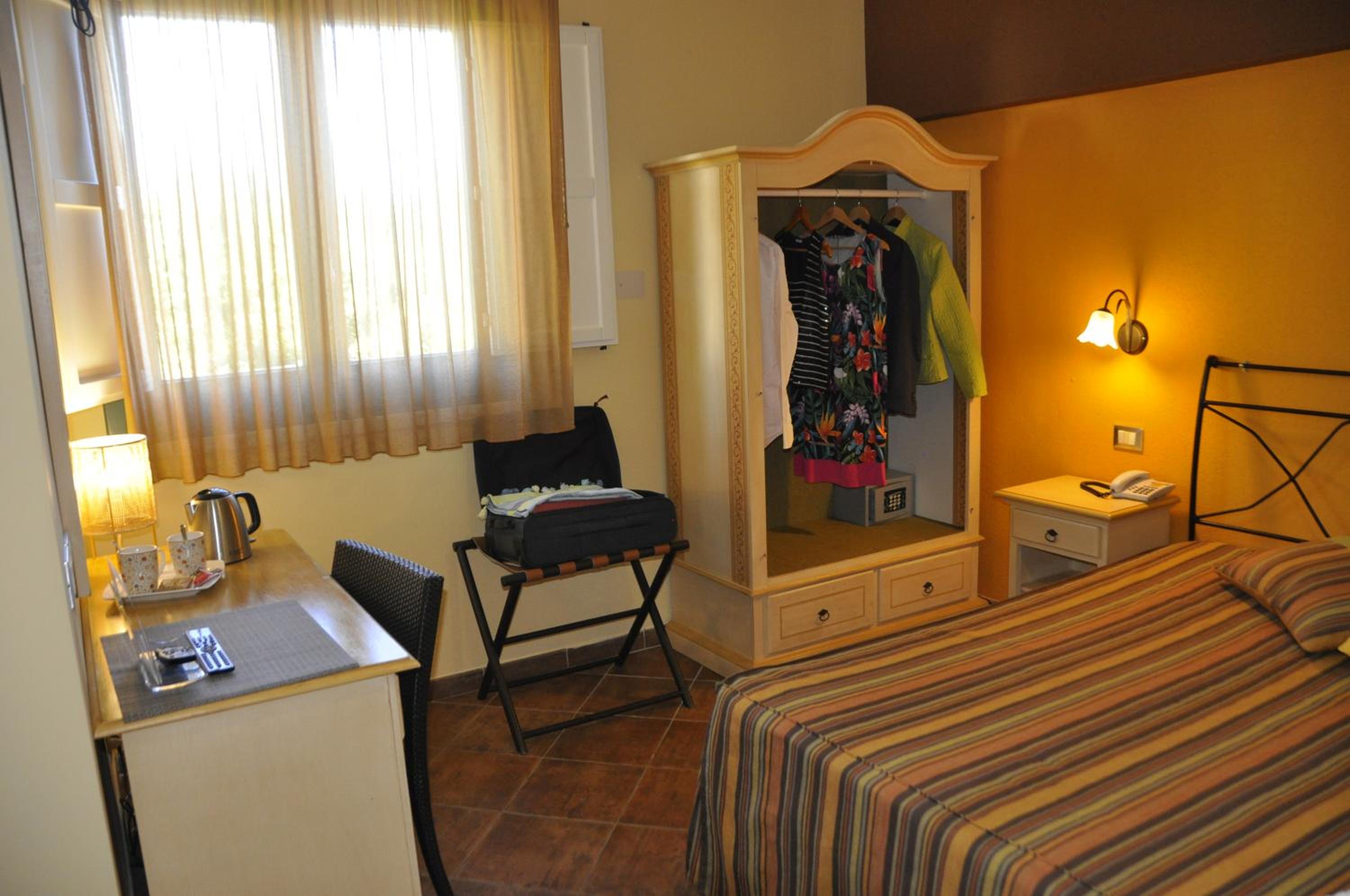 Economy Double Room photo 1