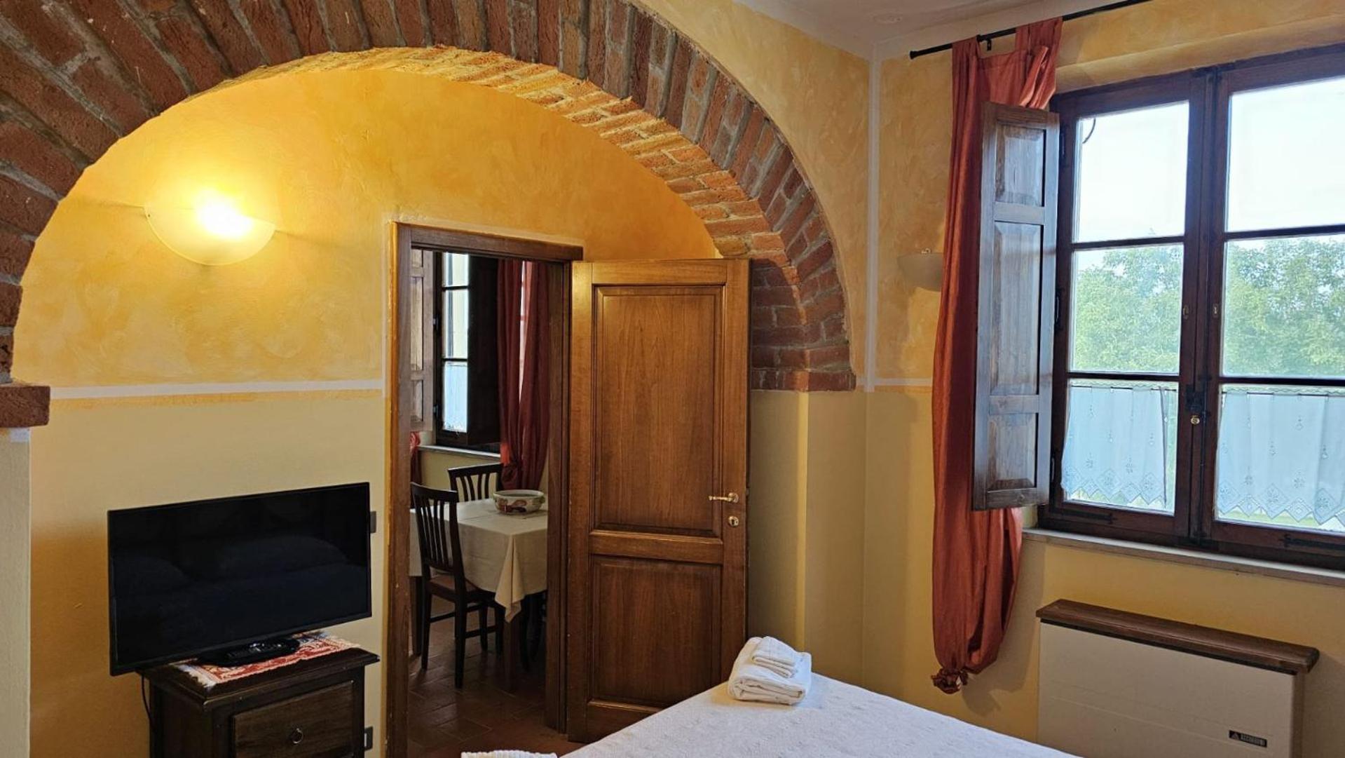 Standard Double Room photo 2
