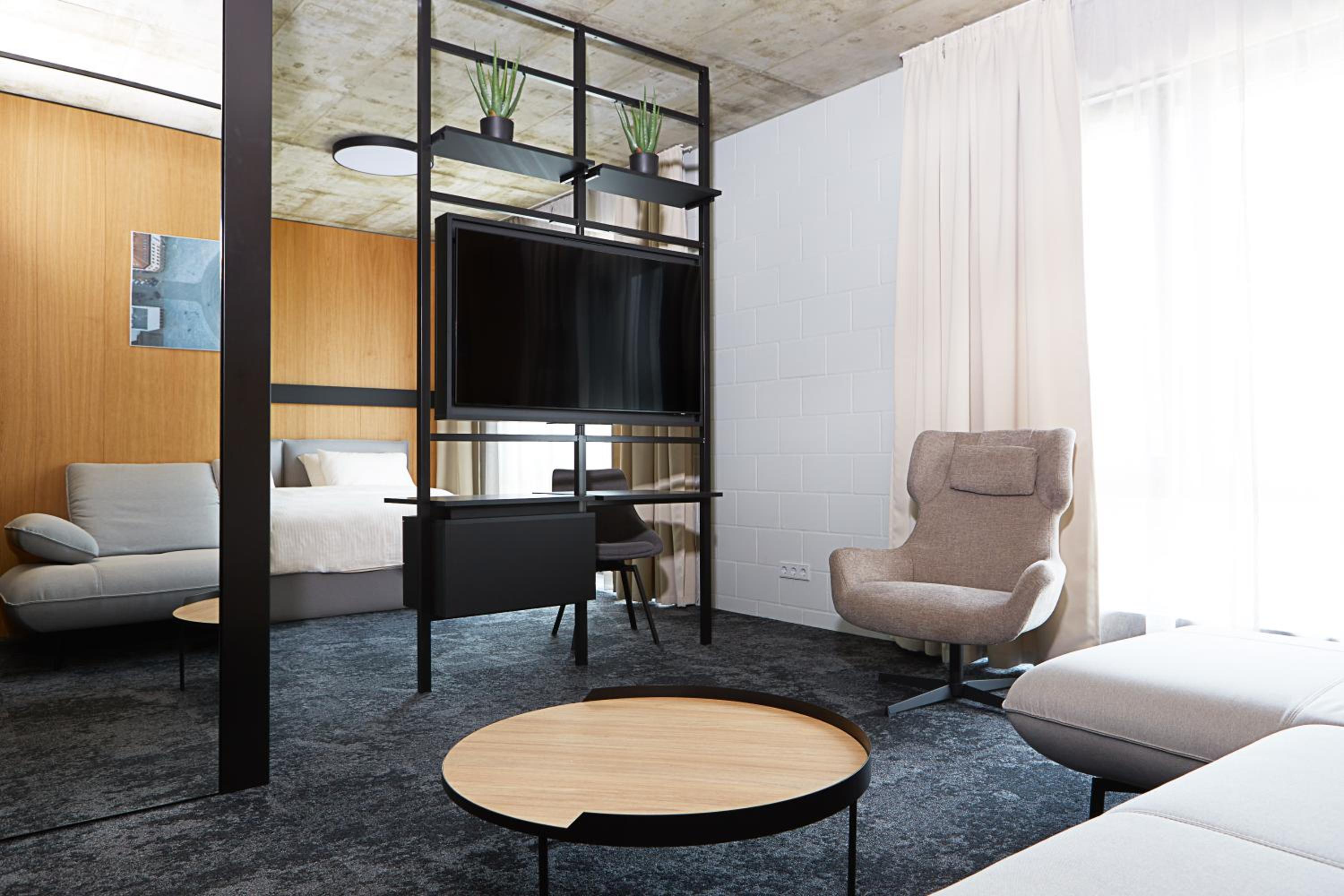 Superior Suite - Photo 3