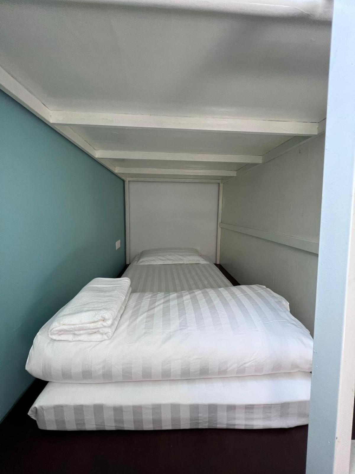 Bunk Bed in Mixed Dormitory Room