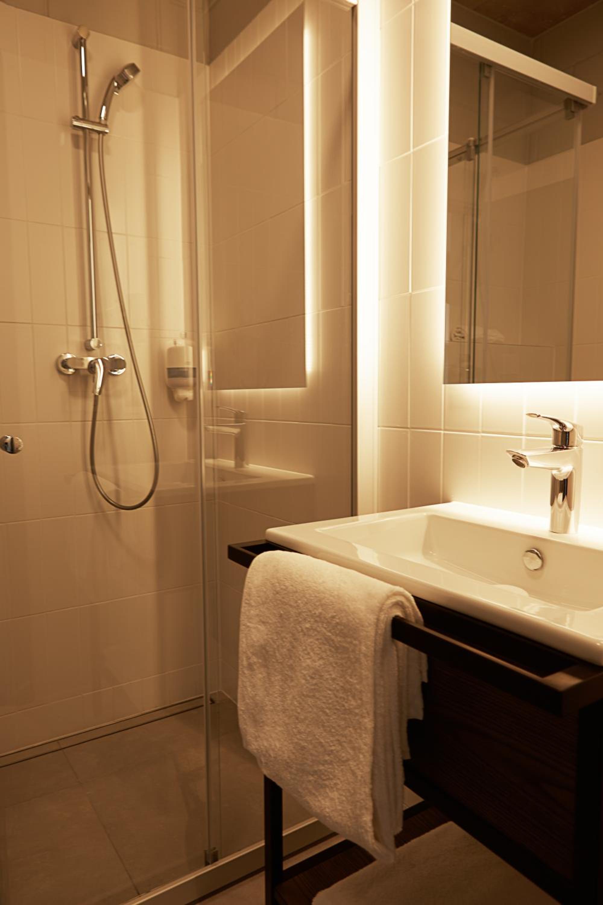 Twin Room - Photo 5