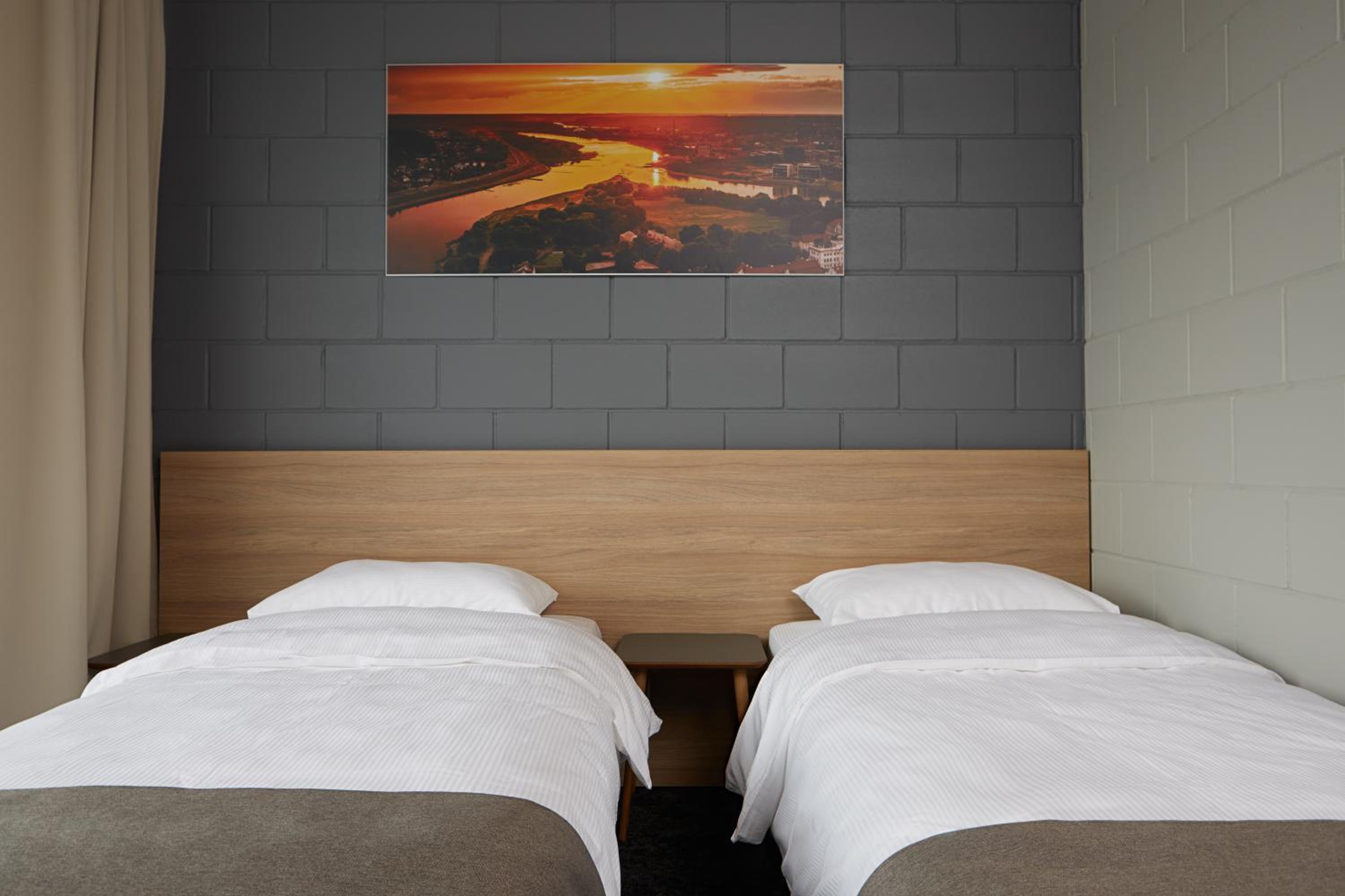 Twin Room - Photo 1