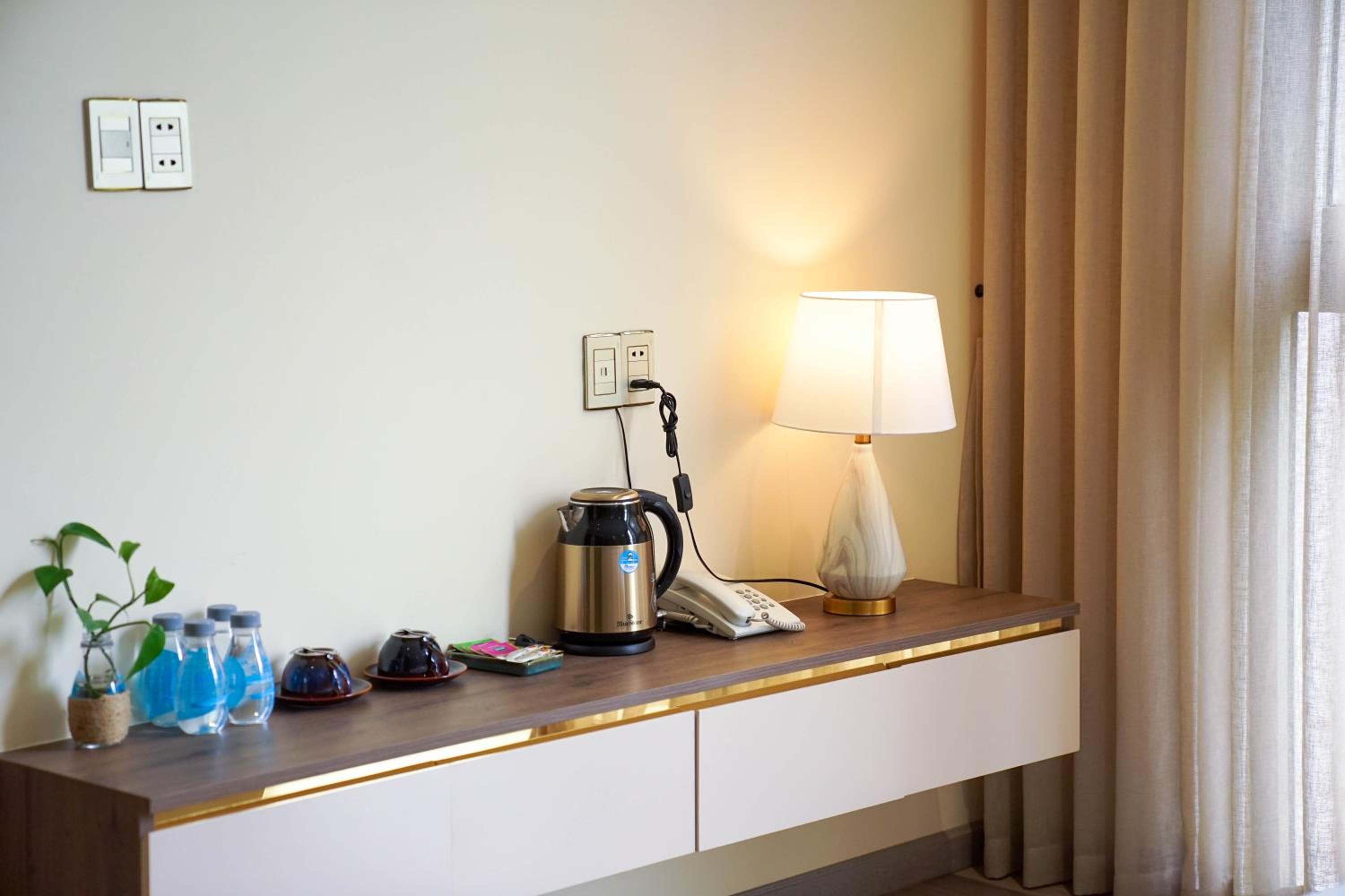 Deluxe King Room photo 2