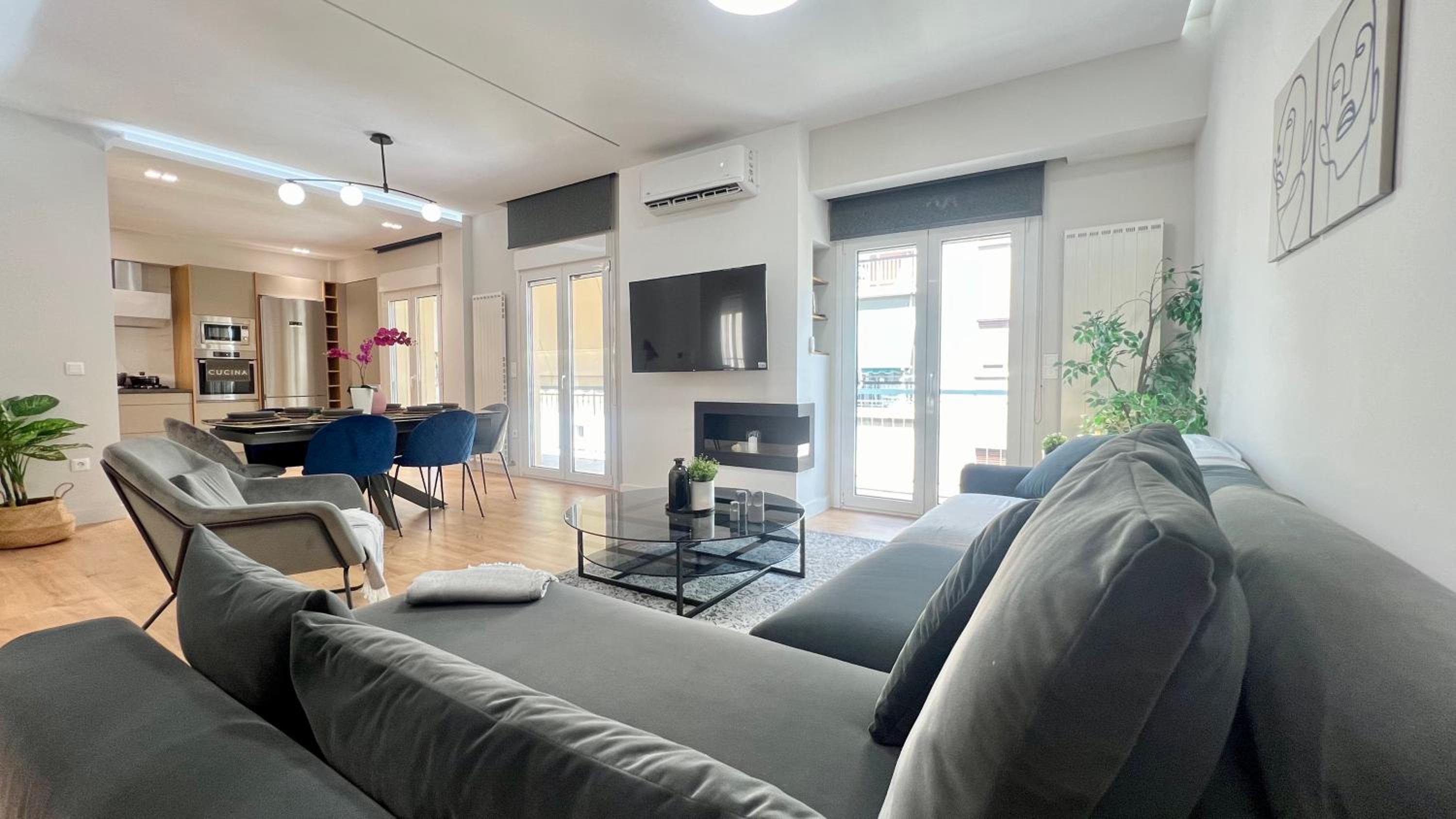 Three-Bedroom Apartment with Balcony