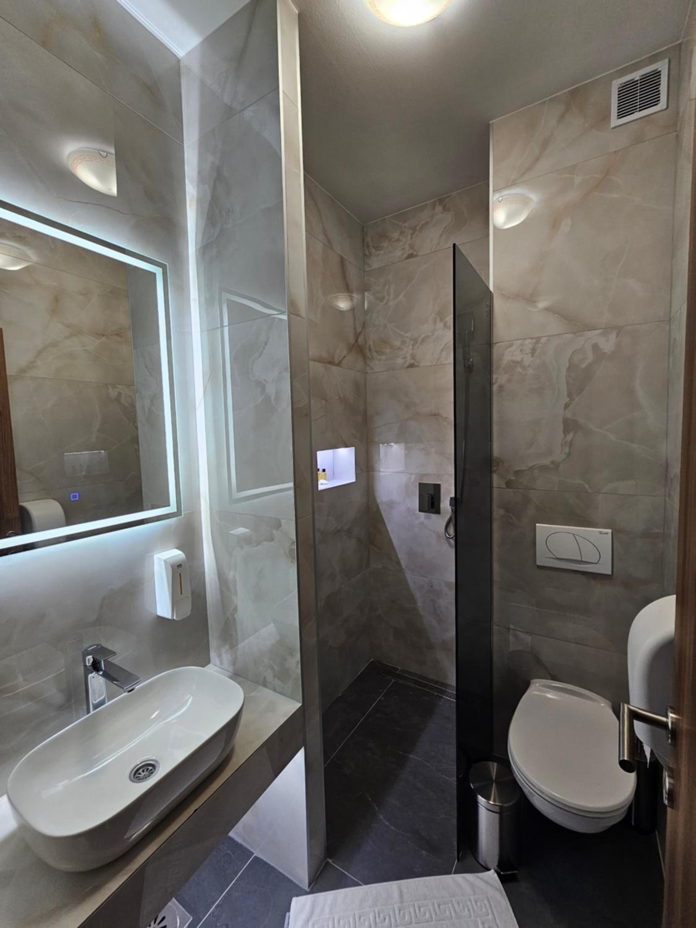 Quadruple Room photo 2