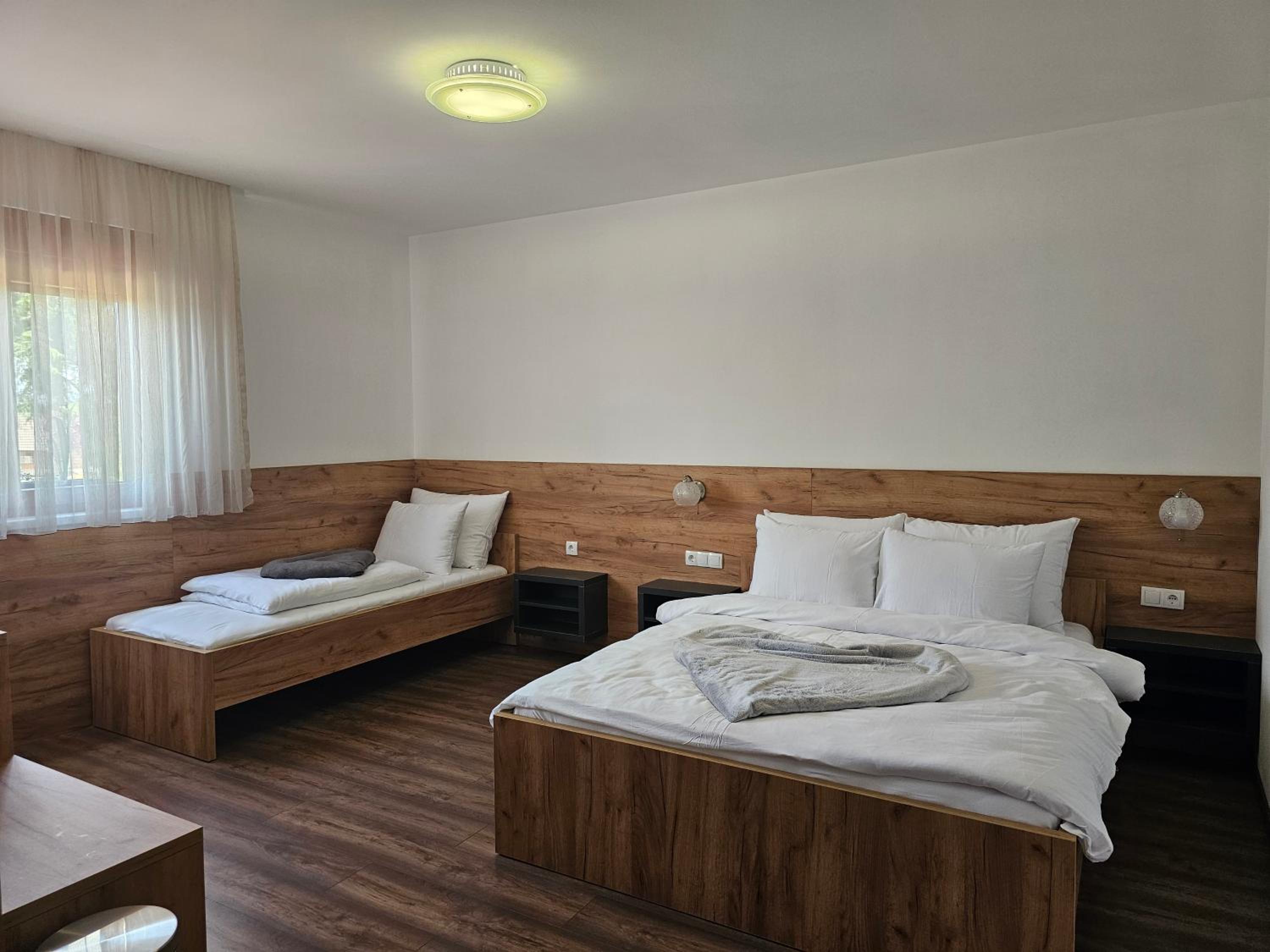 Triple Room photo 2