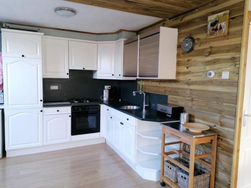 Two-Bedroom House photo 3