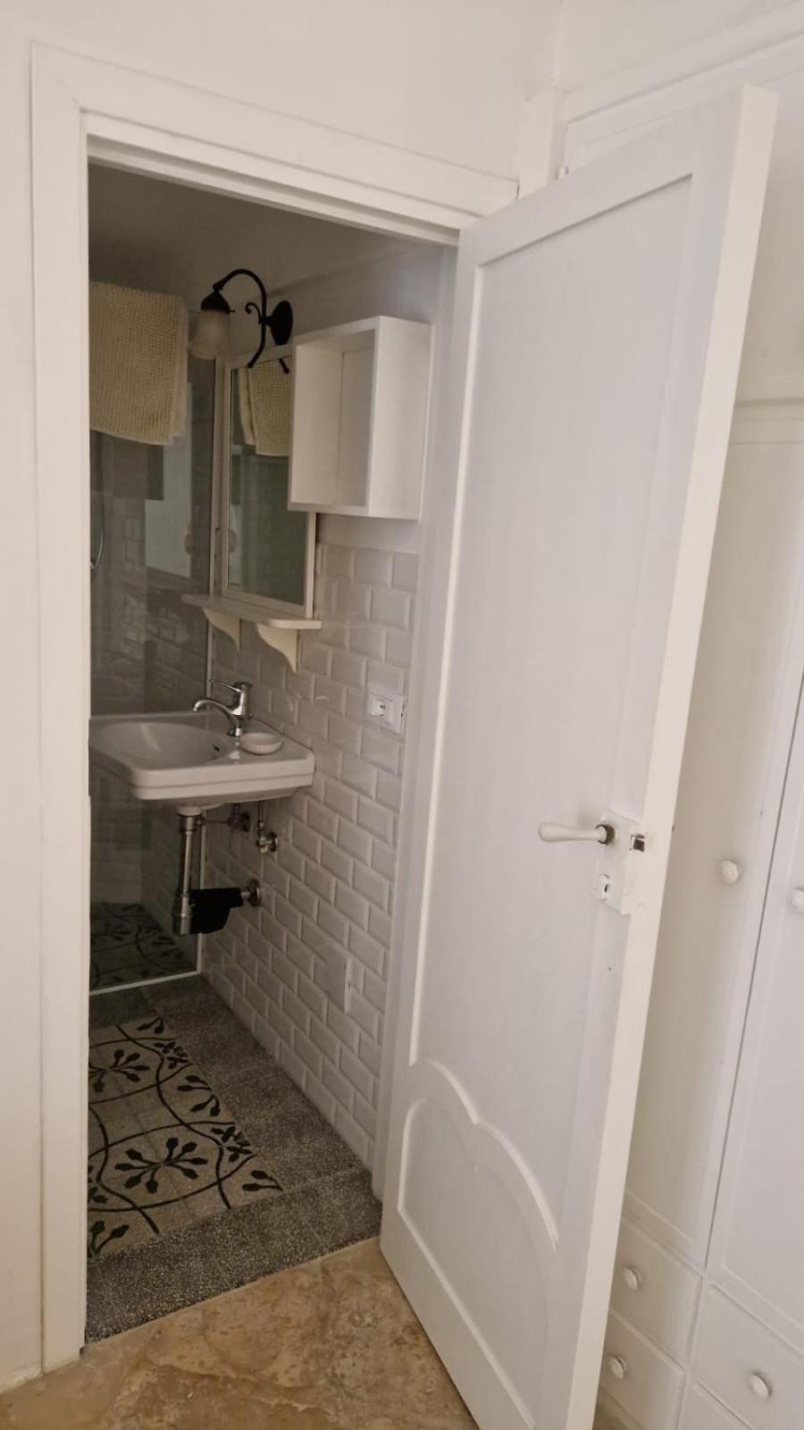 One-Bedroom House photo 3