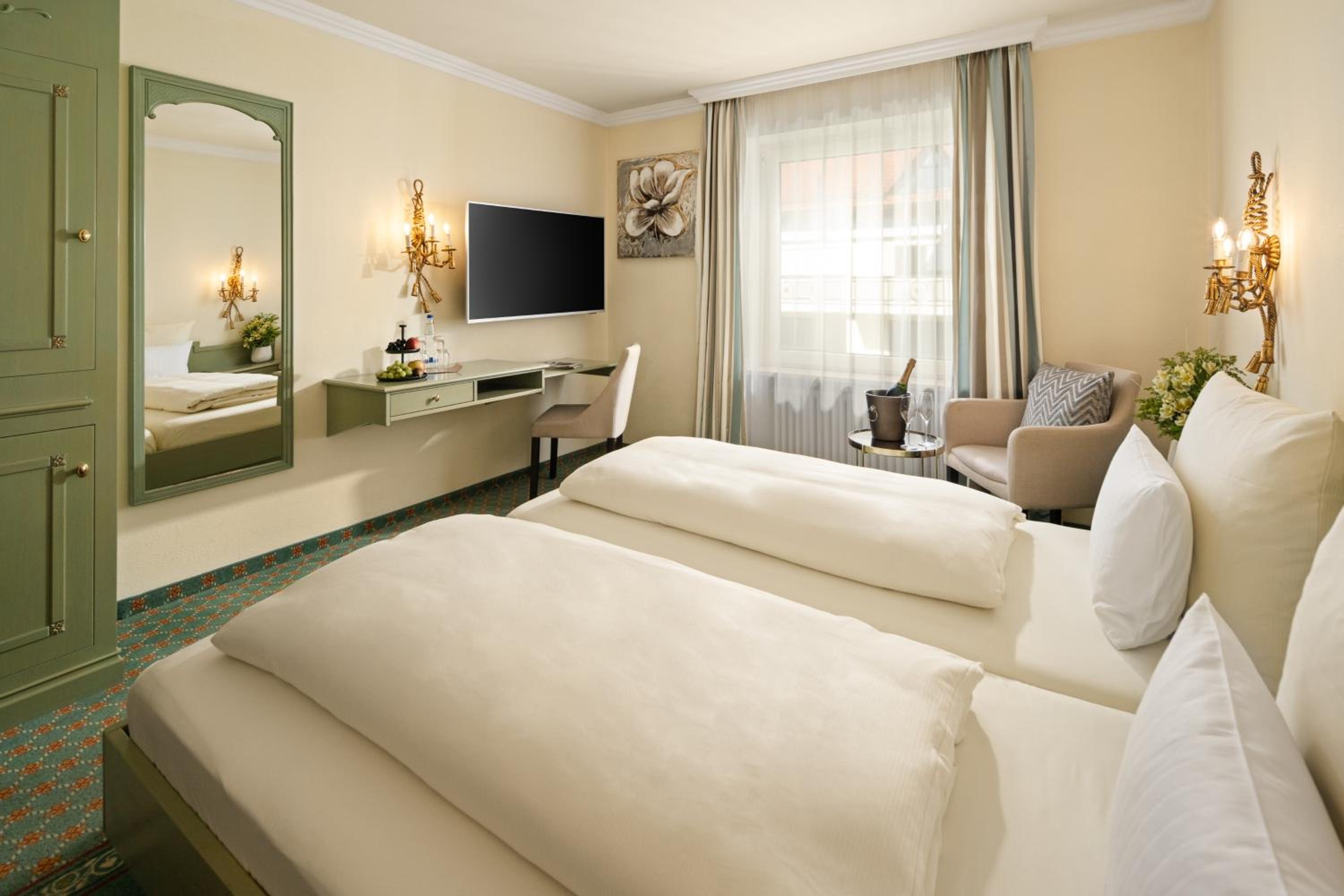 Double Room - Photo 3