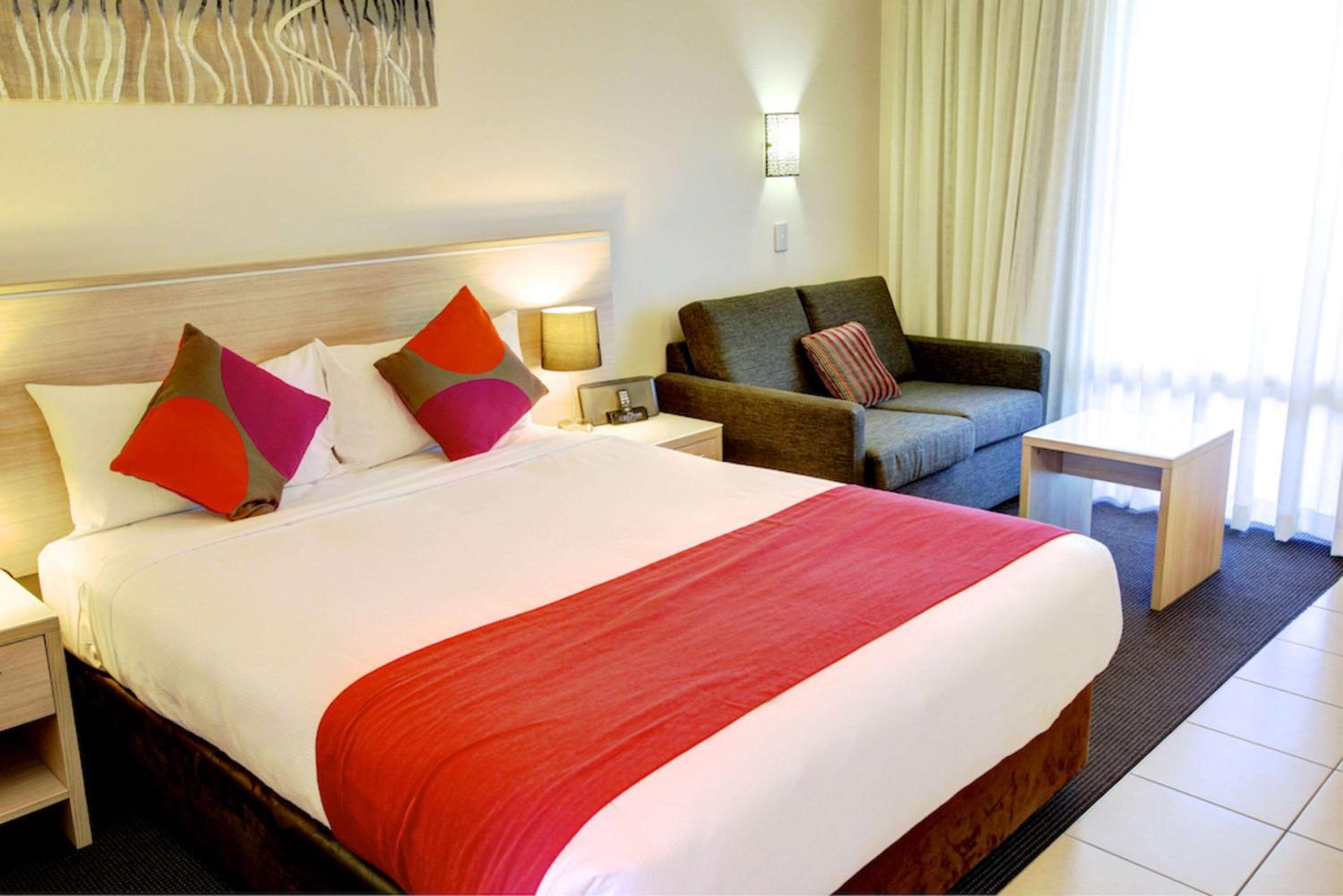 Hotel Style Queen Room photo 1