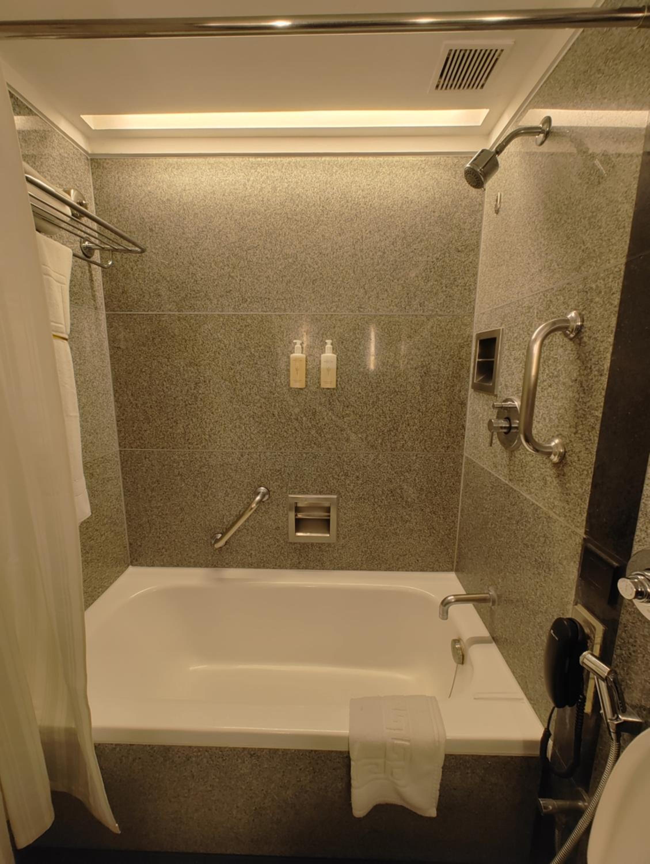 Sea Facing room – 1 Double bed - Photo 2