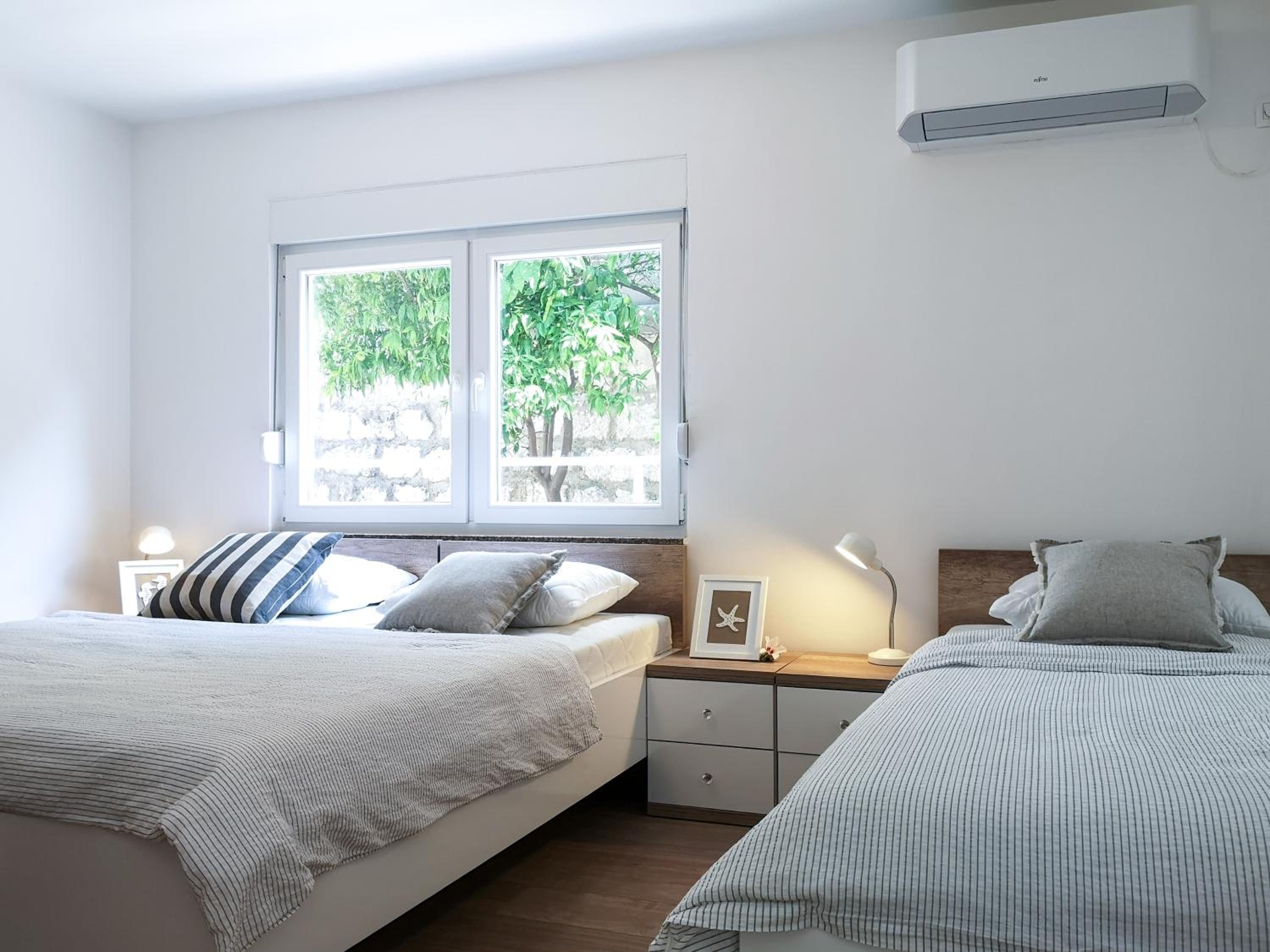 Triple Room with Private Bathroom photo 1