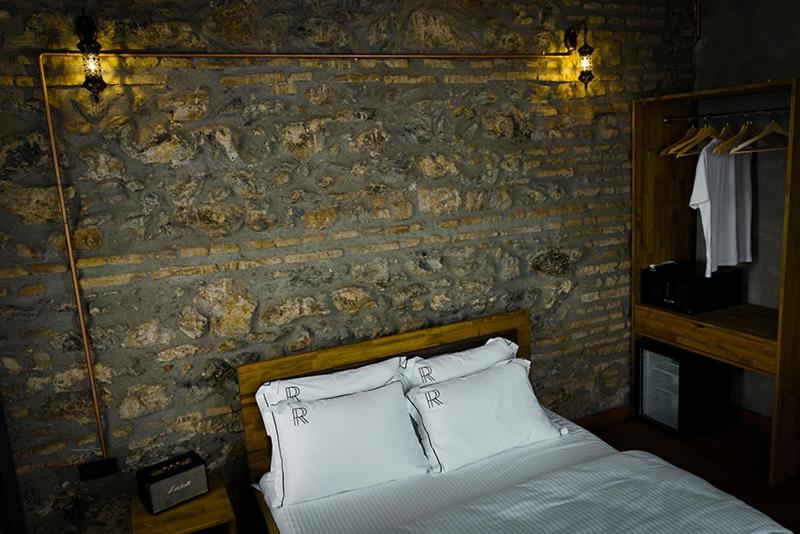 Historical Blue Ceiling & Old Wine Cellar- Non Smoking photo 1