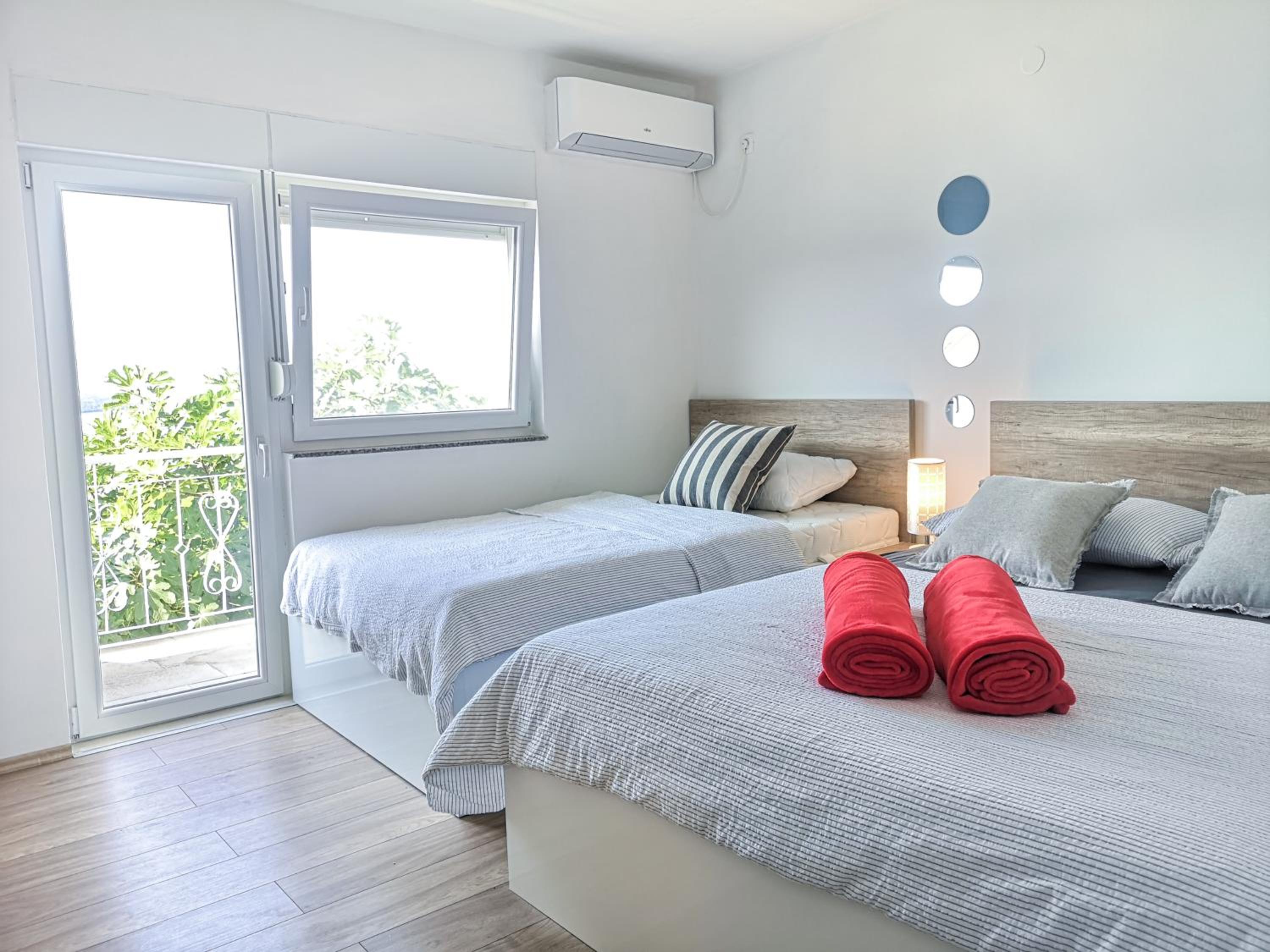 Deluxe Double Room with Balcony and Sea View photo 1