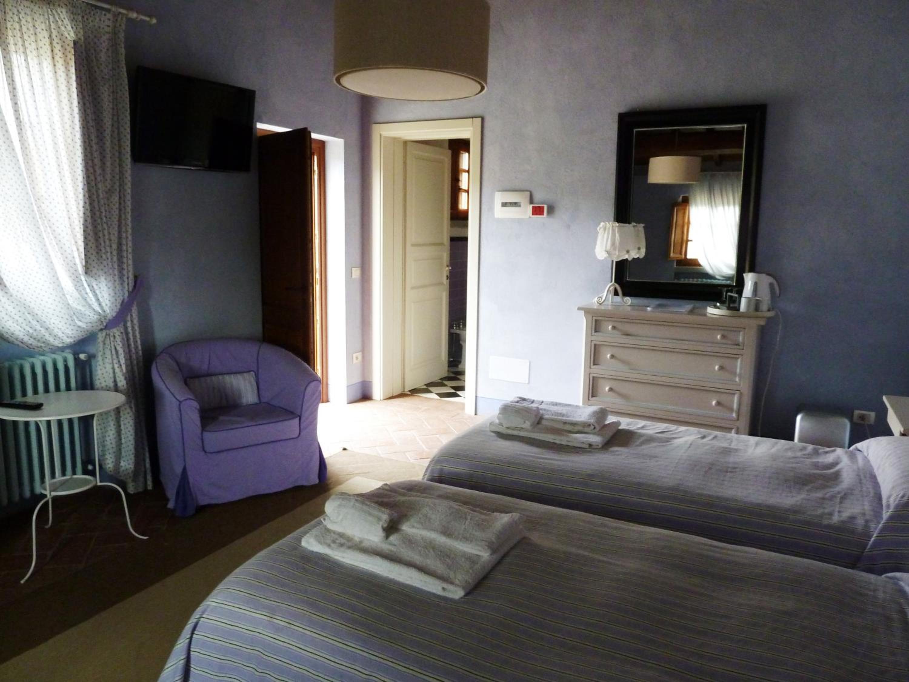 Classic Double or Twin Room photo 2