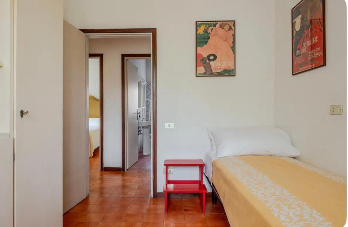 Three-Bedroom Apartment photo 1