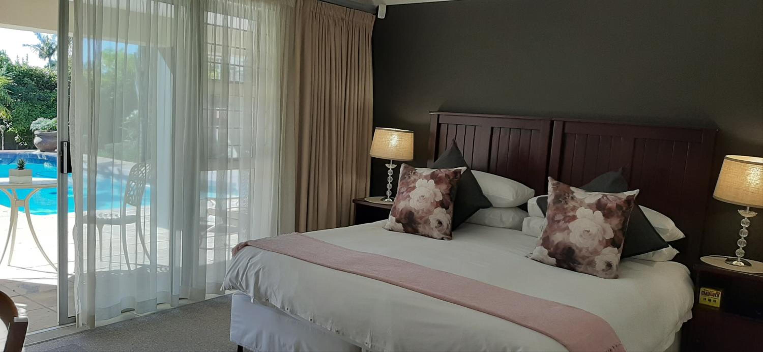 Standard Double Room with Fan - Photo 1