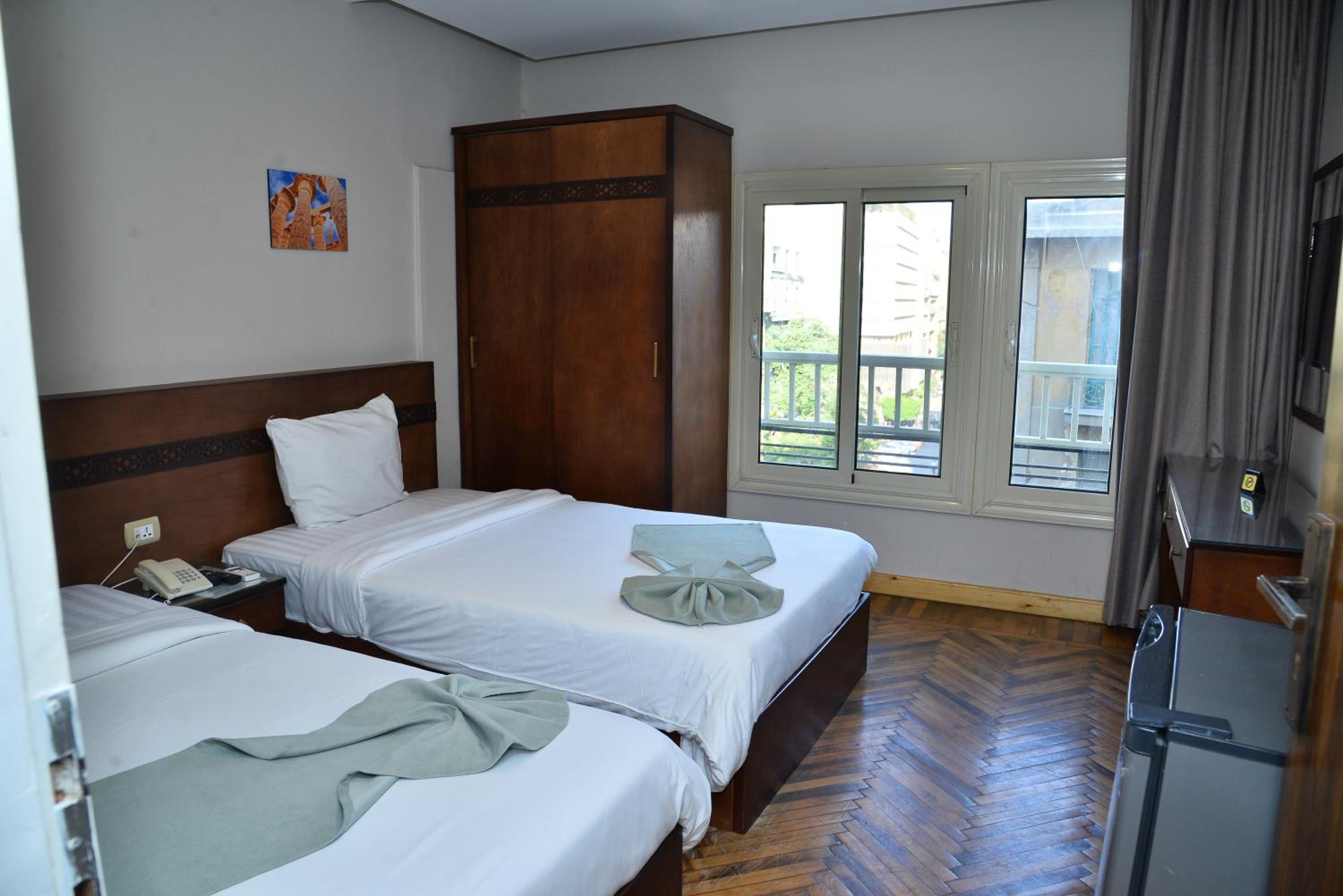 Deluxe Doppel- oder Zweibettzimmer mit Stadtblick