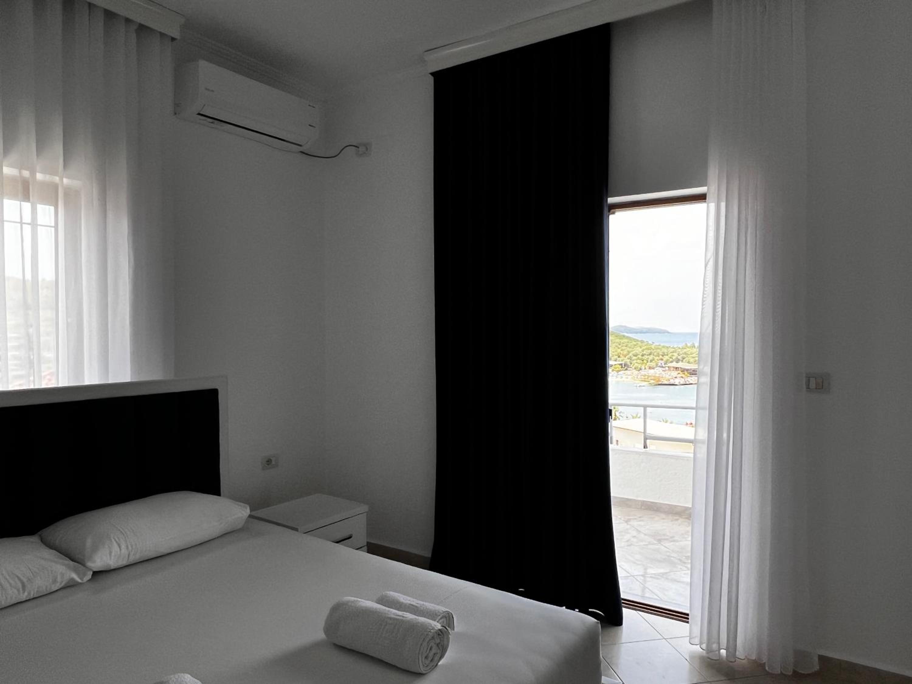 Quadruple Room with Sea View photo 2