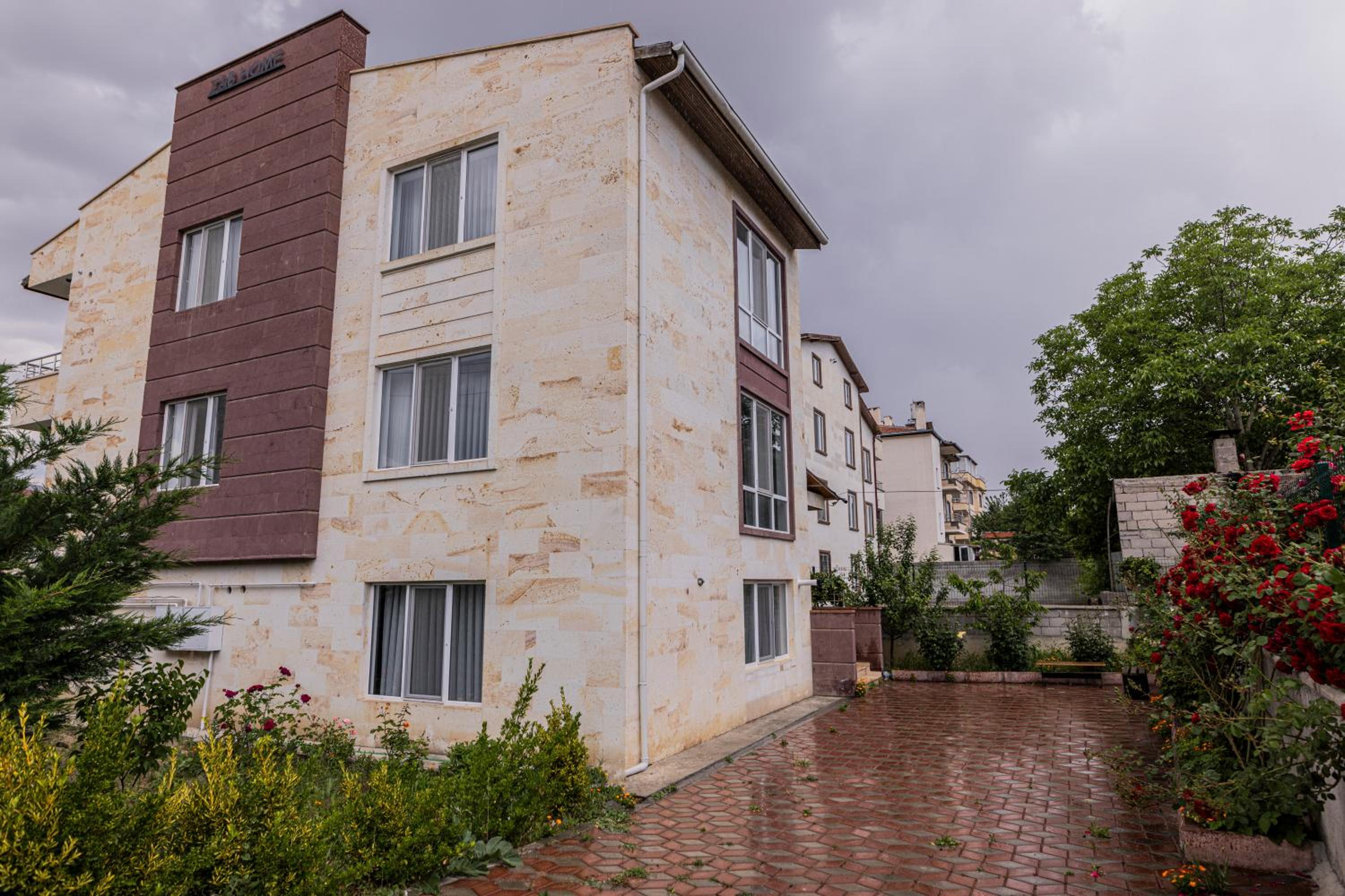 Three-Bedroom Villa - Photo 24