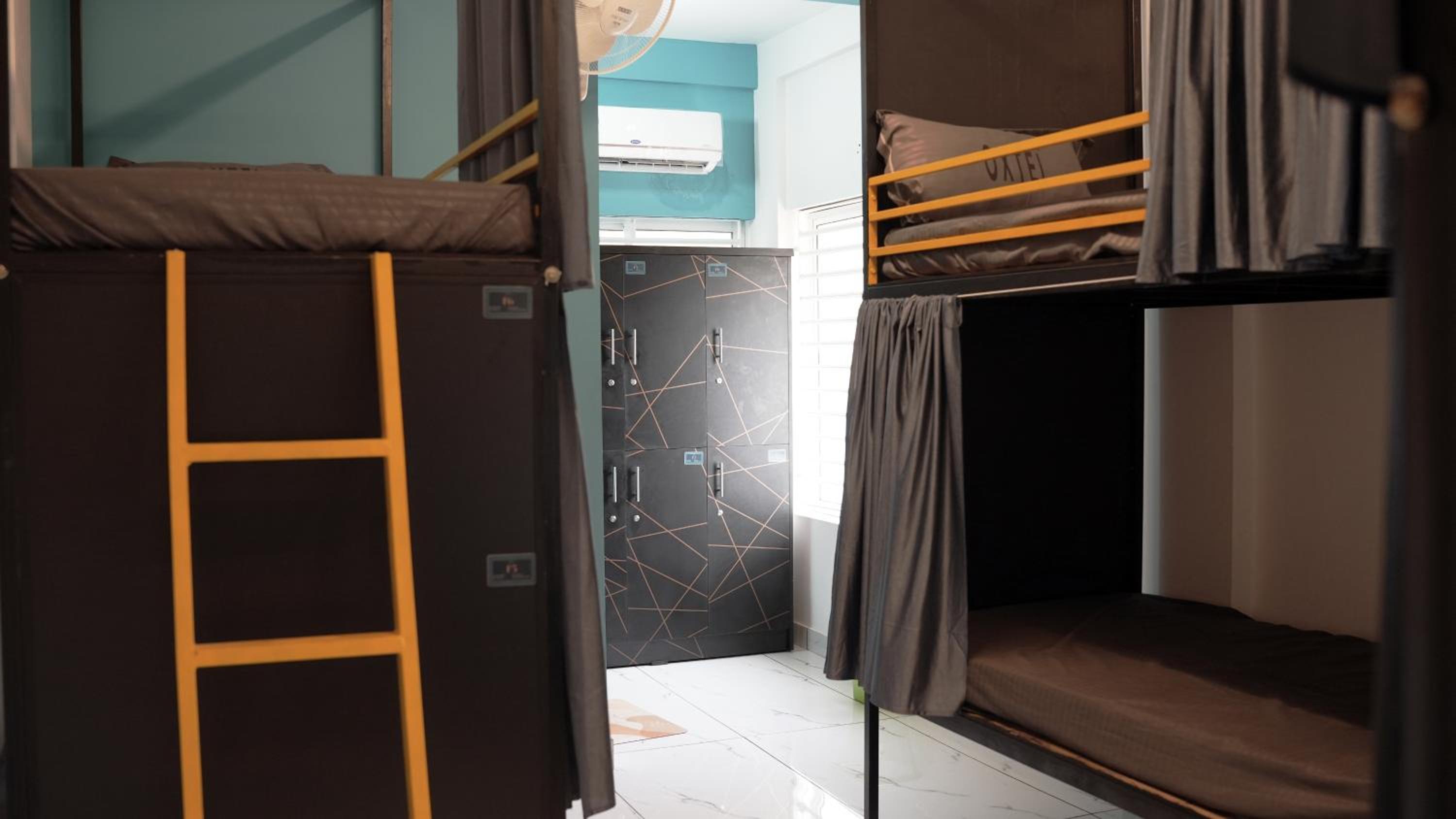 6-Bed Female Dormitory Room photo 3