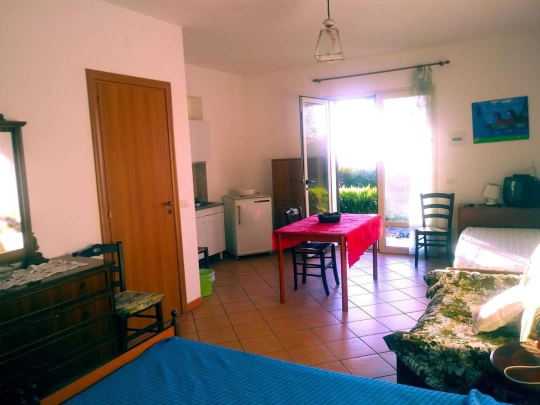 One-Bedroom House photo 2