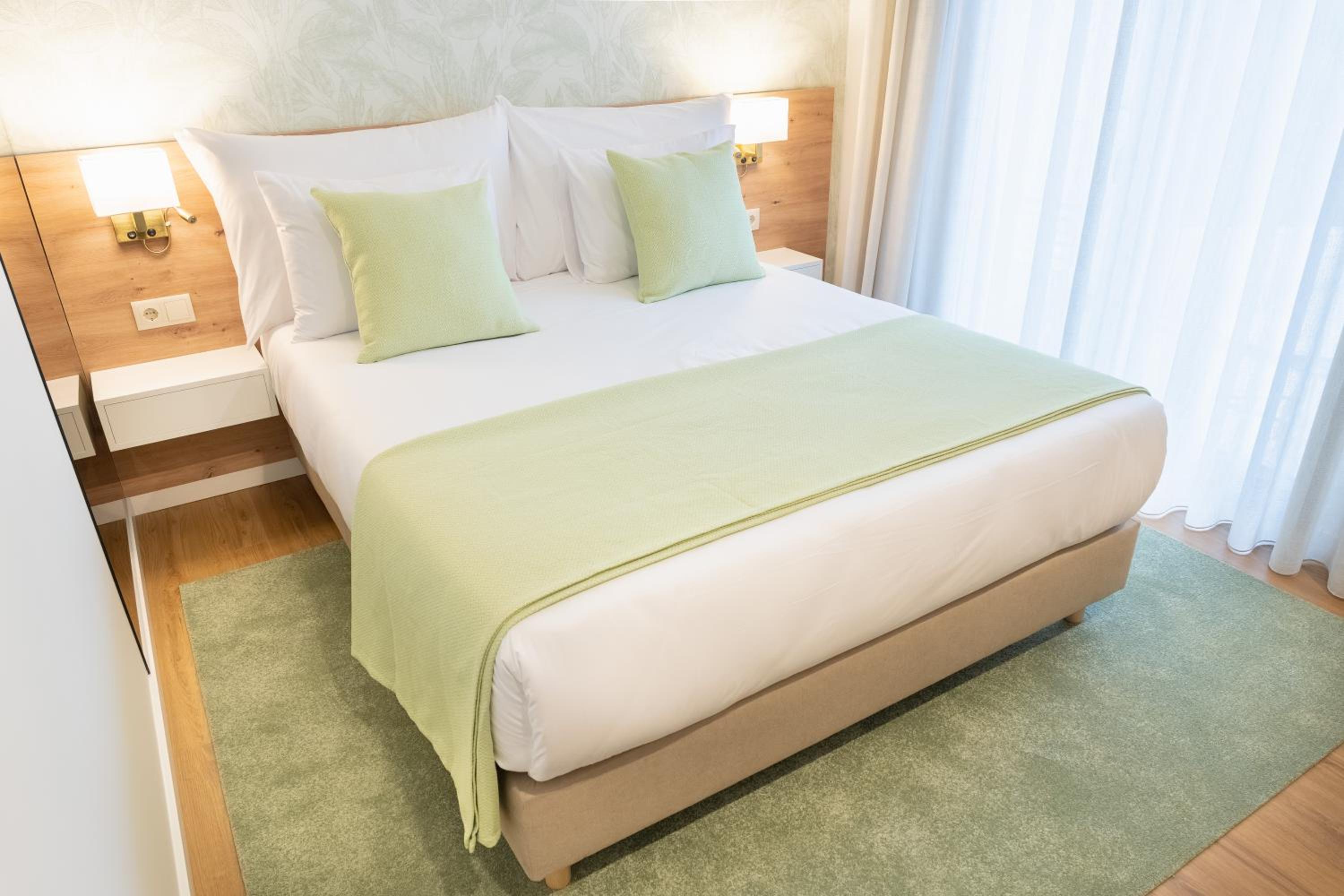 Double Room with Balcony photo 2