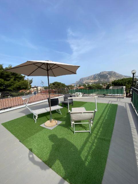 Double or Twin Room with Terrace - Photo 3