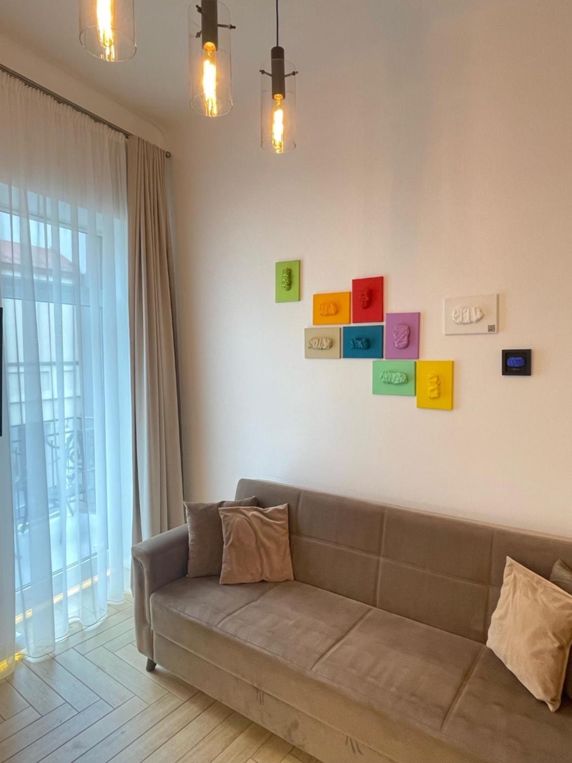 Apartment with Balcony photo 1