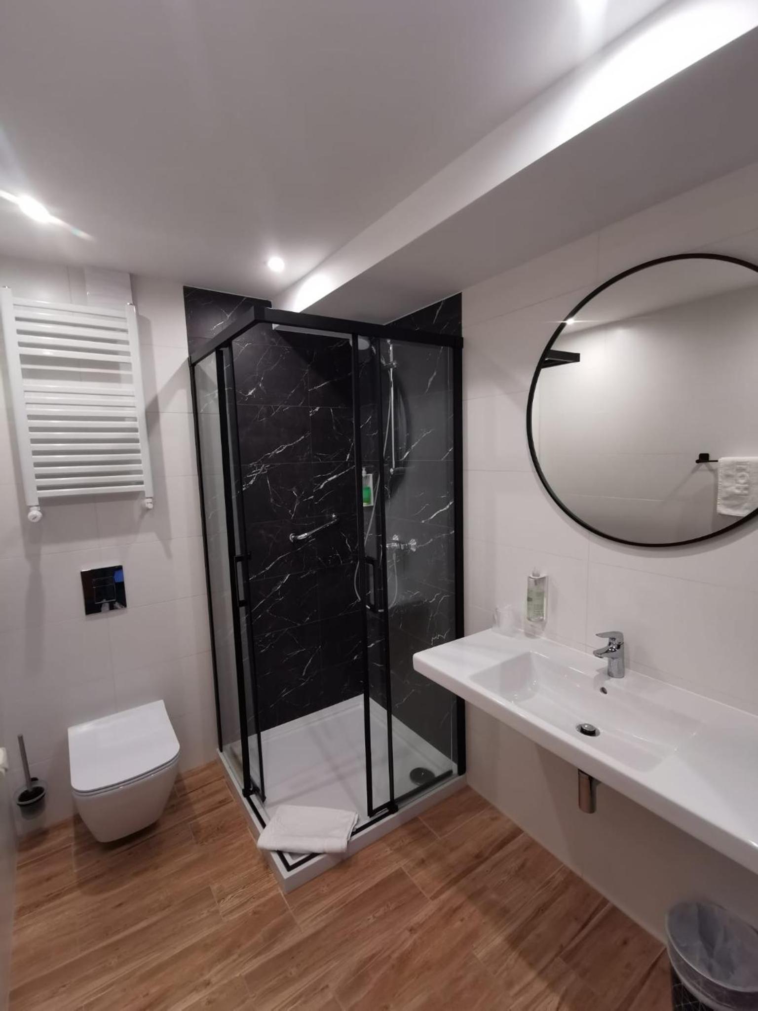 Triple Room - Photo 5