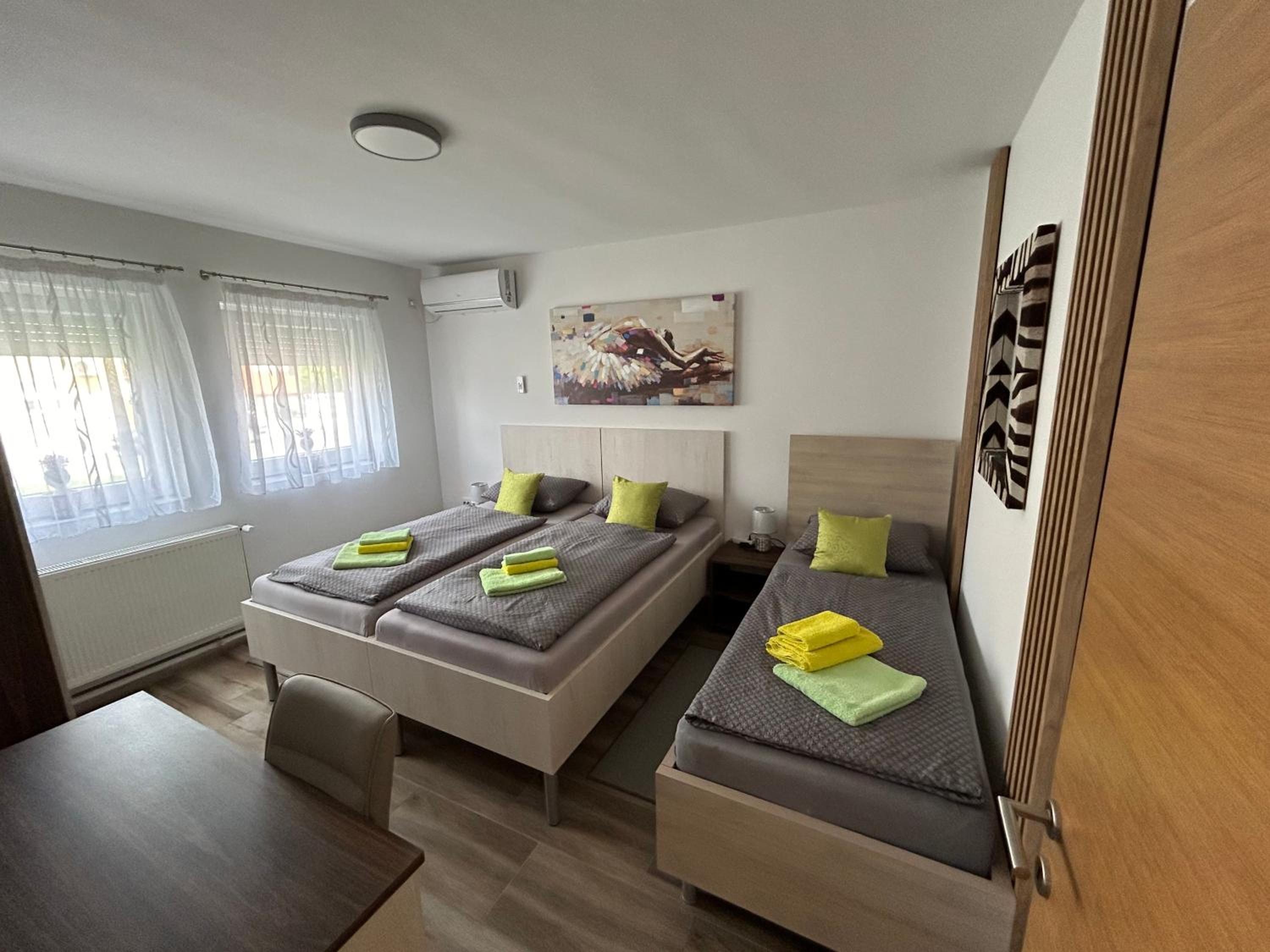 One-Bedroom Apartment photo 2