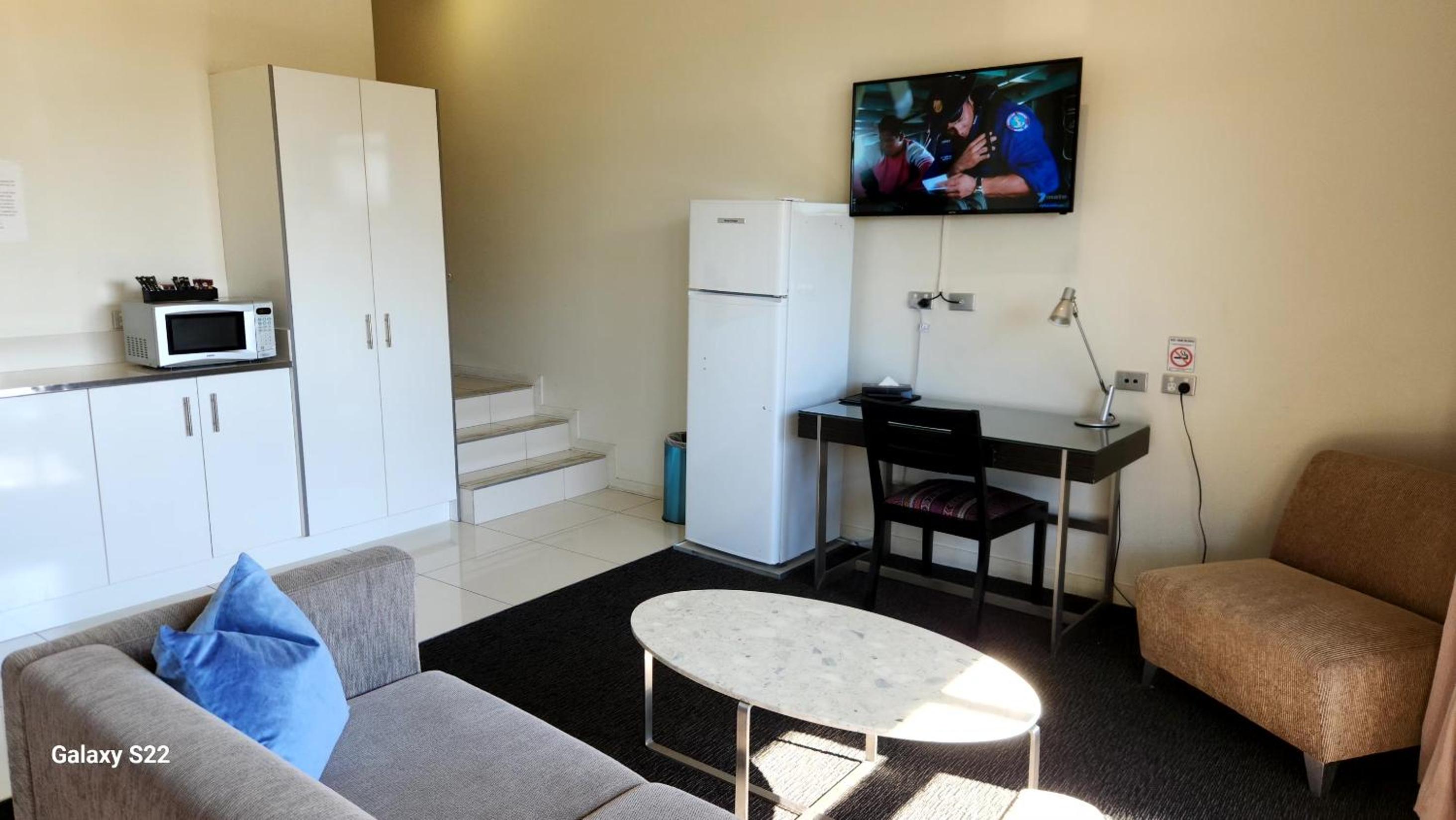 Deluxe Family Room photo 3