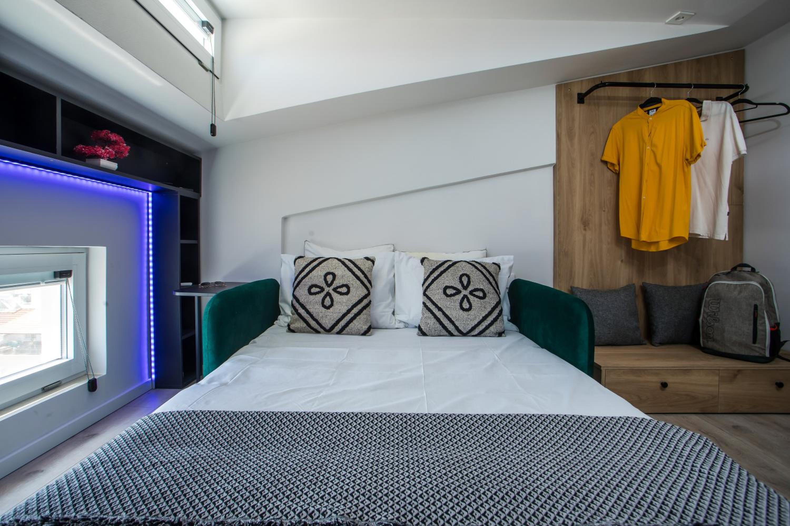 Studio Apartment
