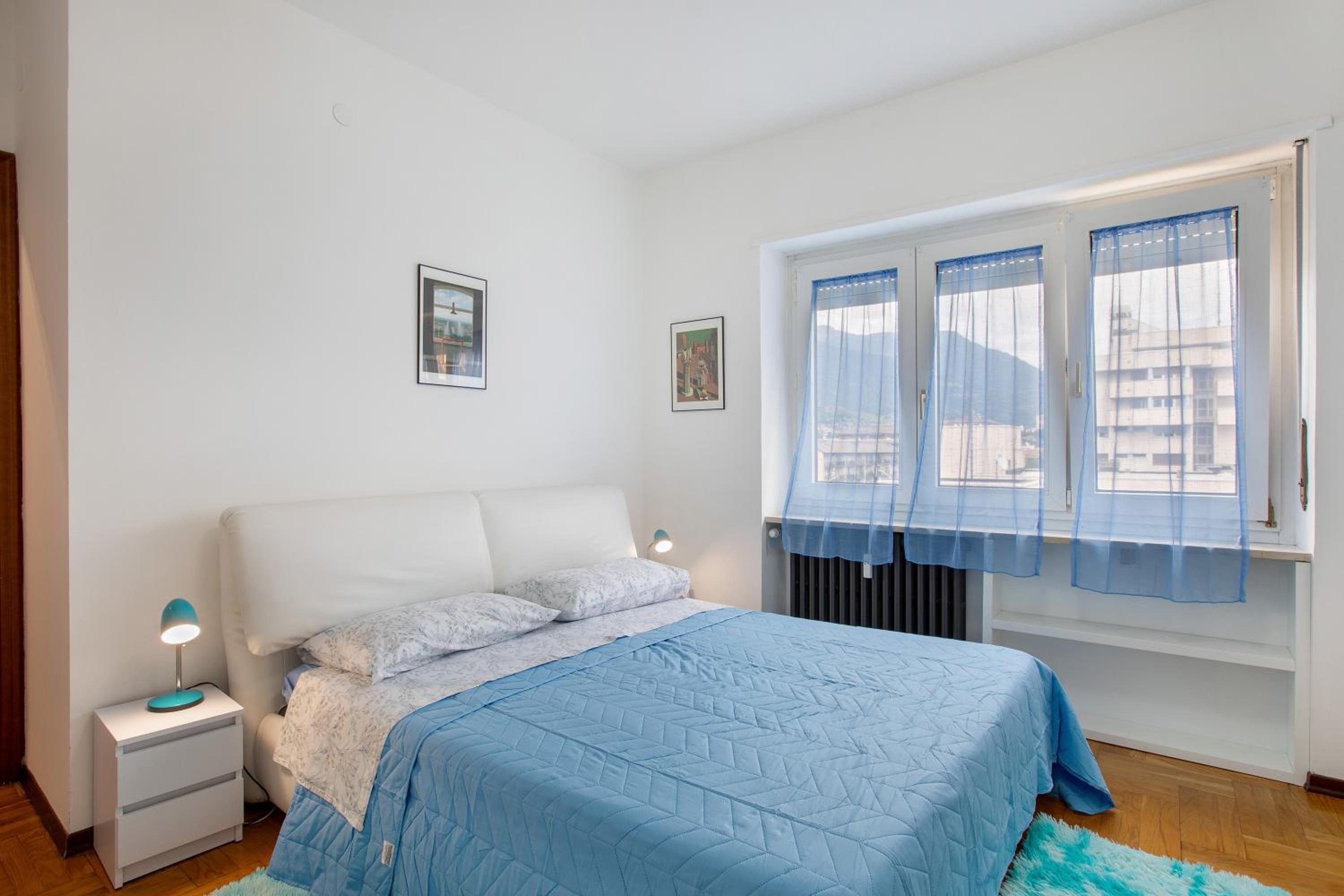 Two-Bedroom Deluxe Apartment with Balcony