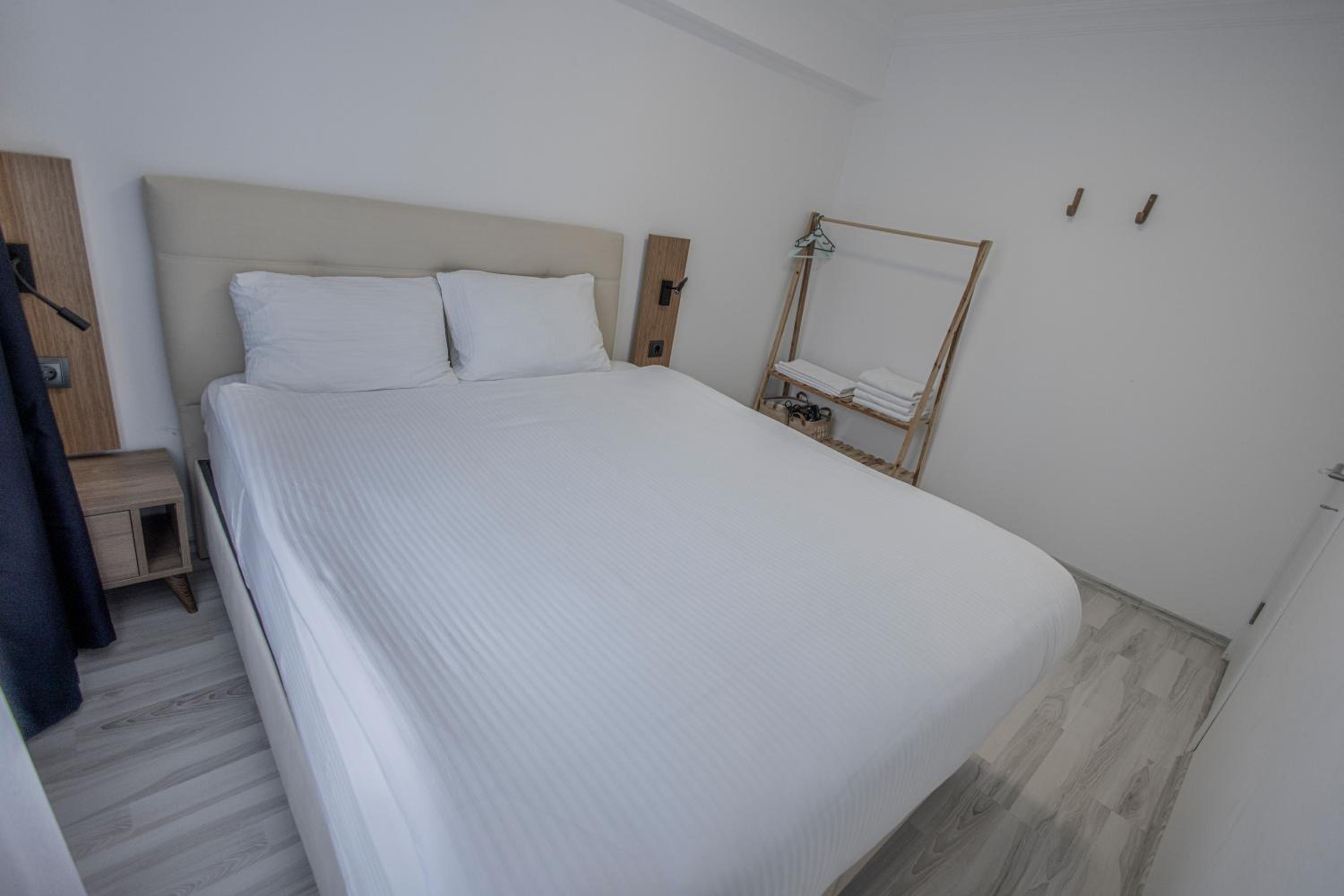 One-Bedroom Villa - Photo 5