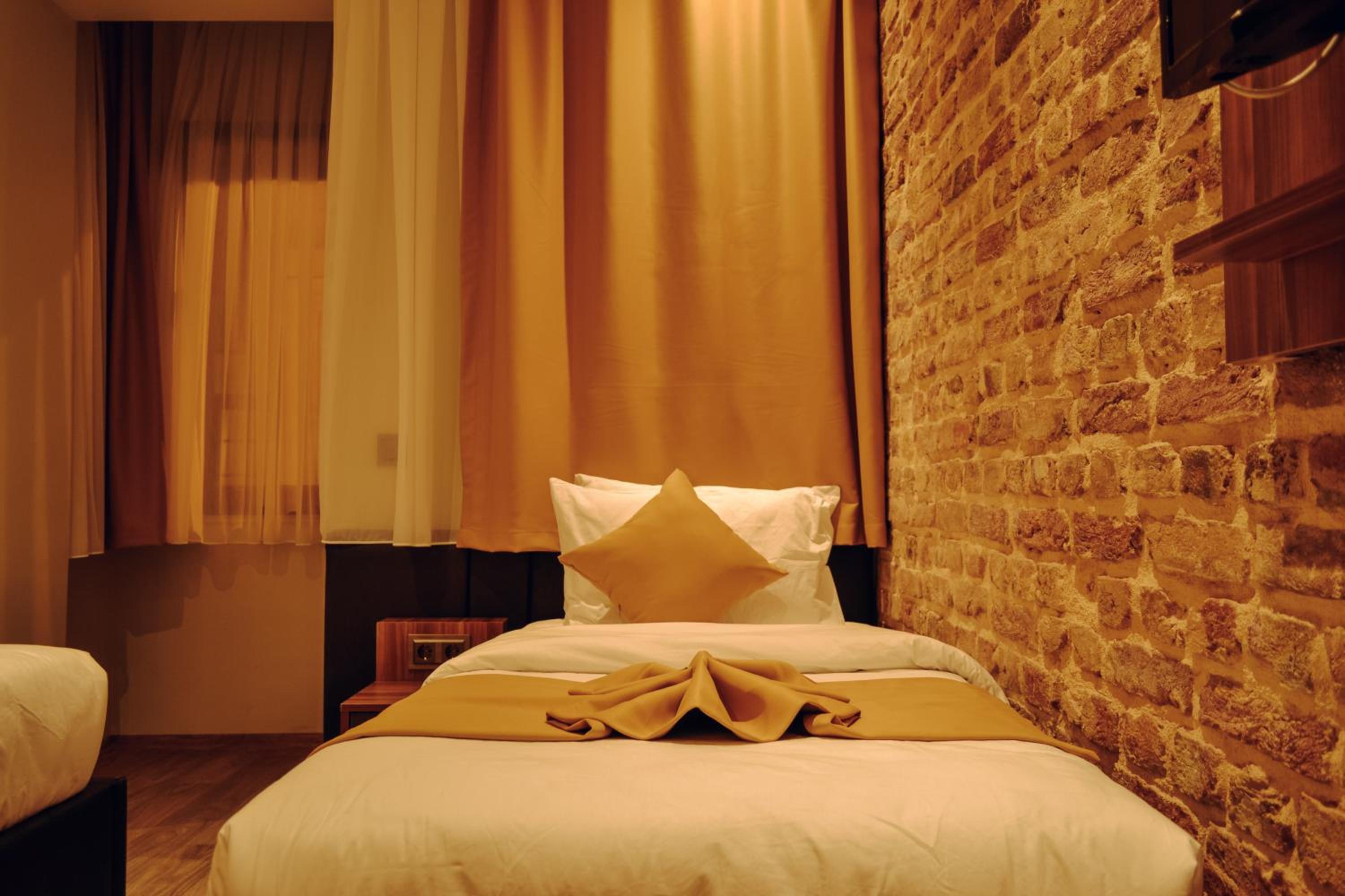Luxury Triple Room photo 2