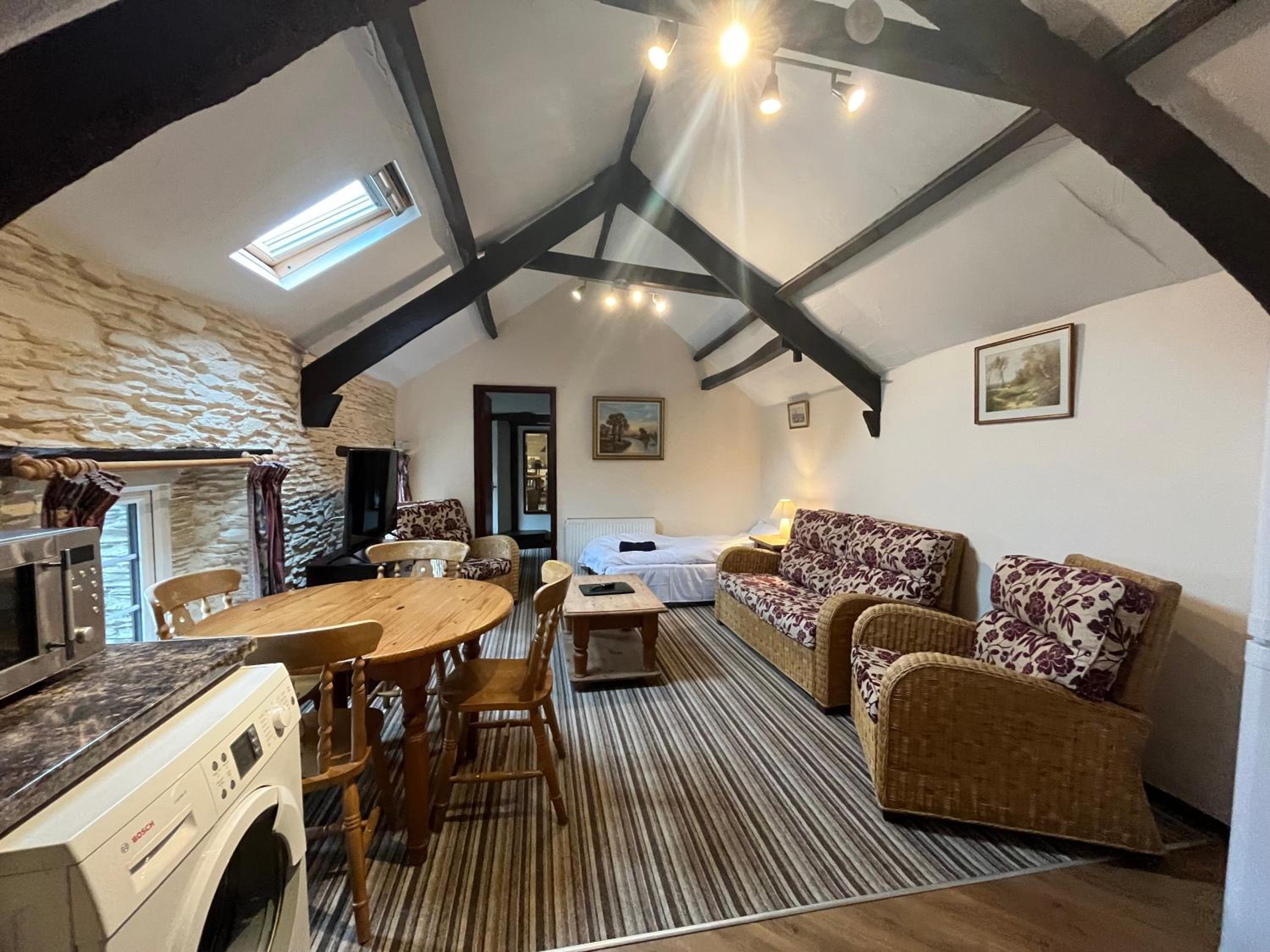 One-Bedroom House photo 1