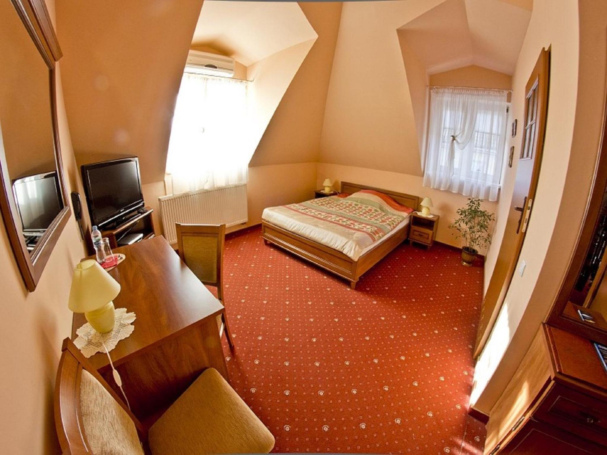 Double or Twin Room photo 1
