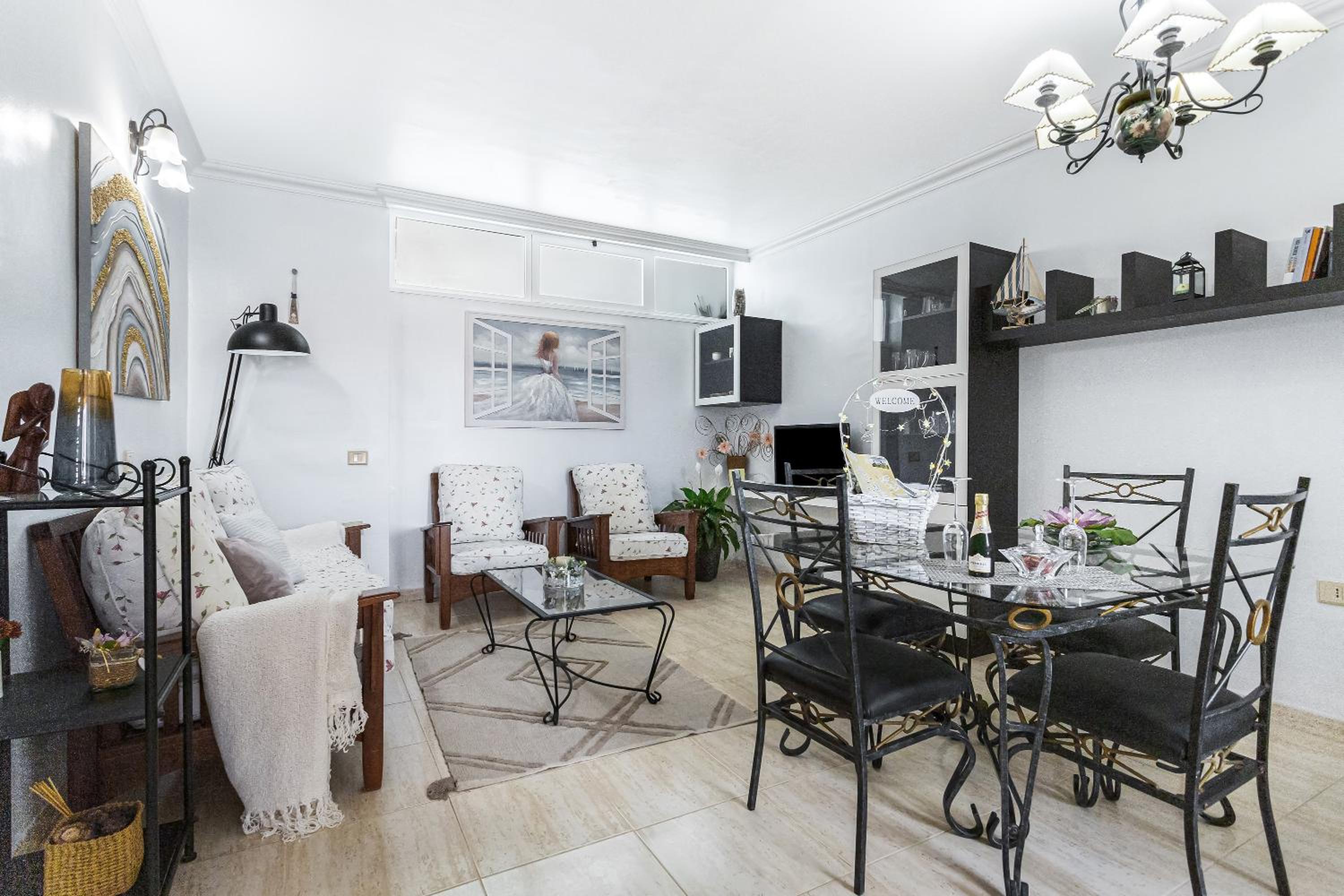 Superior Apartment with City View photo 3