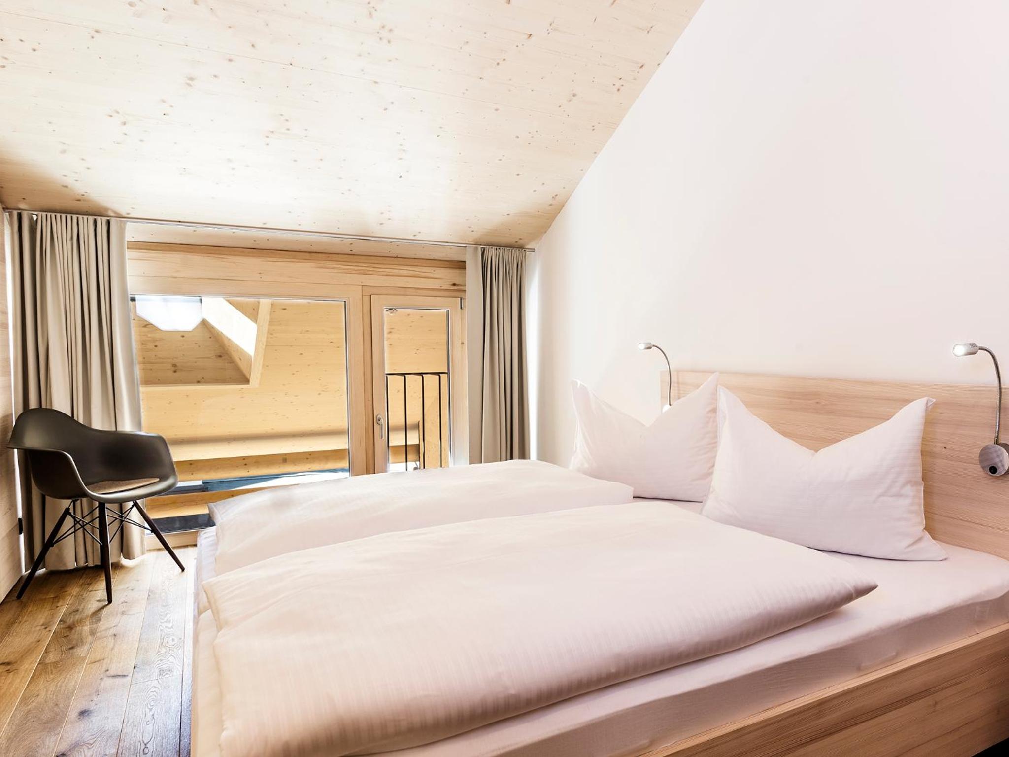 One-Bedroom Apartment with Terrace