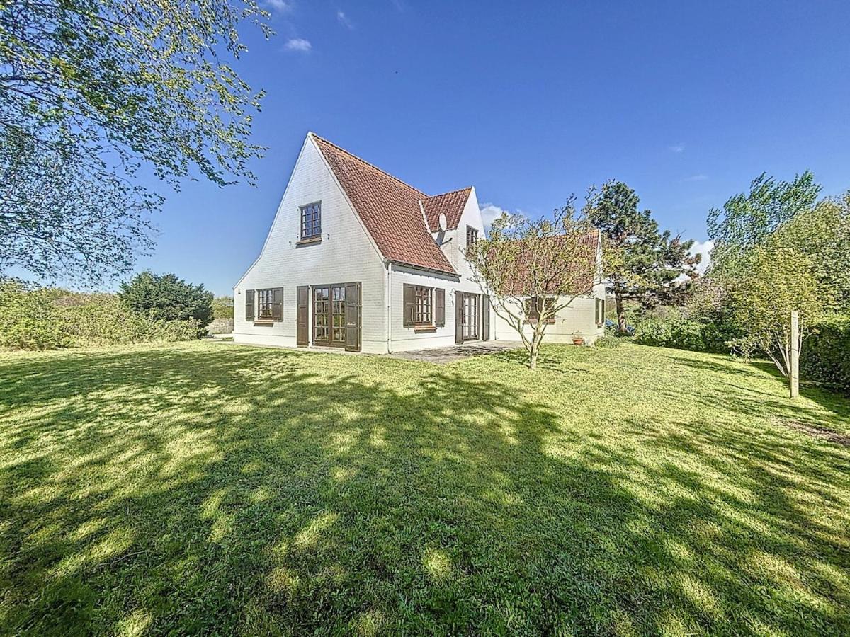 Three-Bedroom Villa photo 1