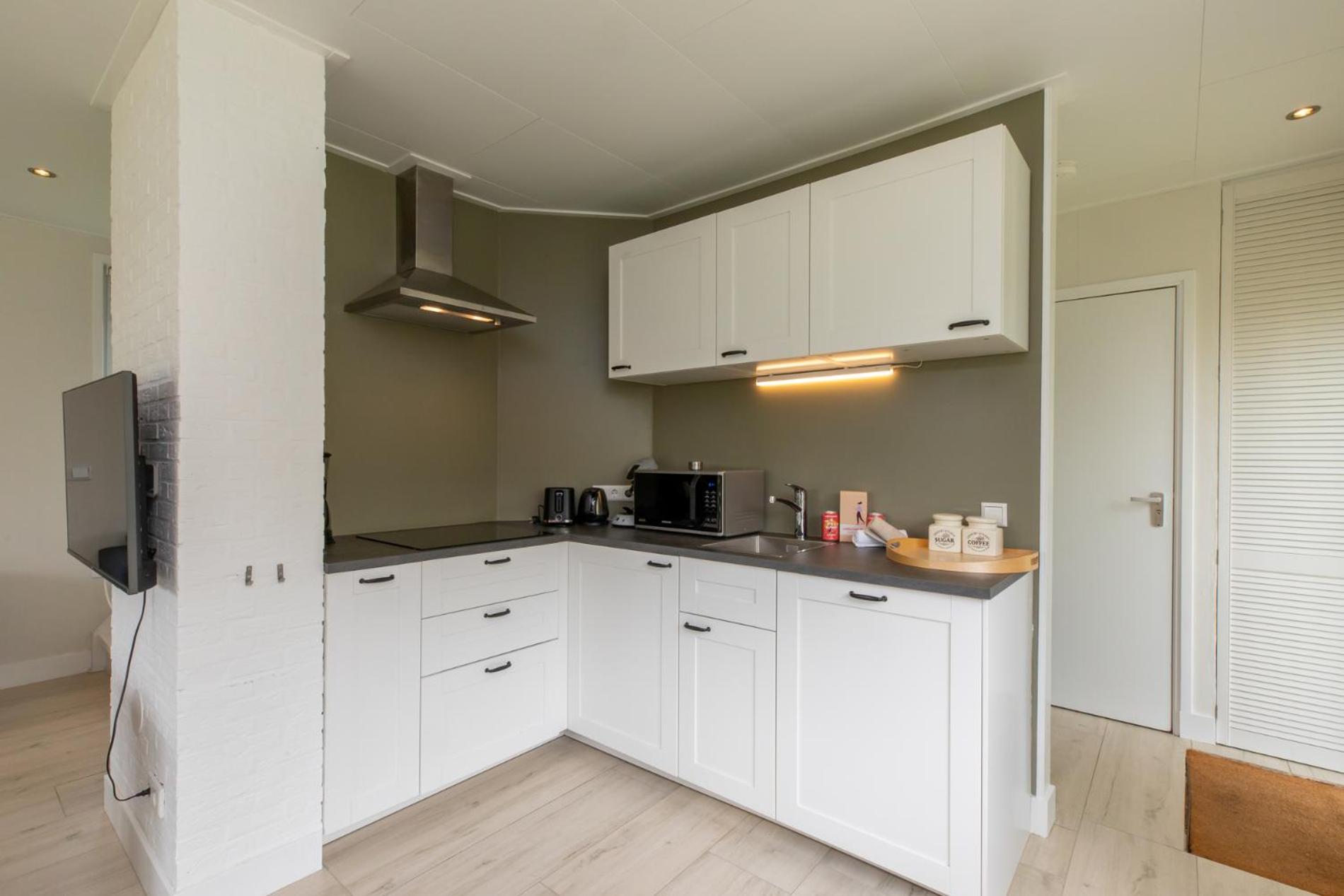 Three-Bedroom House photo 2