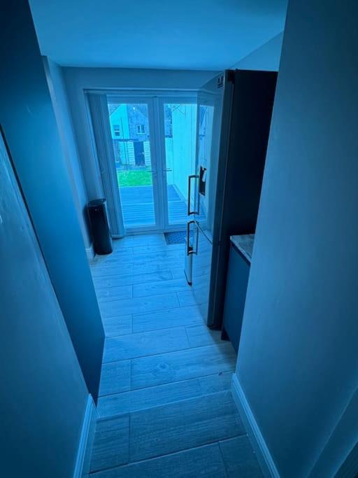 Three-Bedroom House photo 3