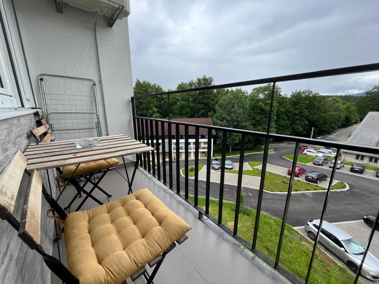 Deluxe Studio with Balcony - Photo 19