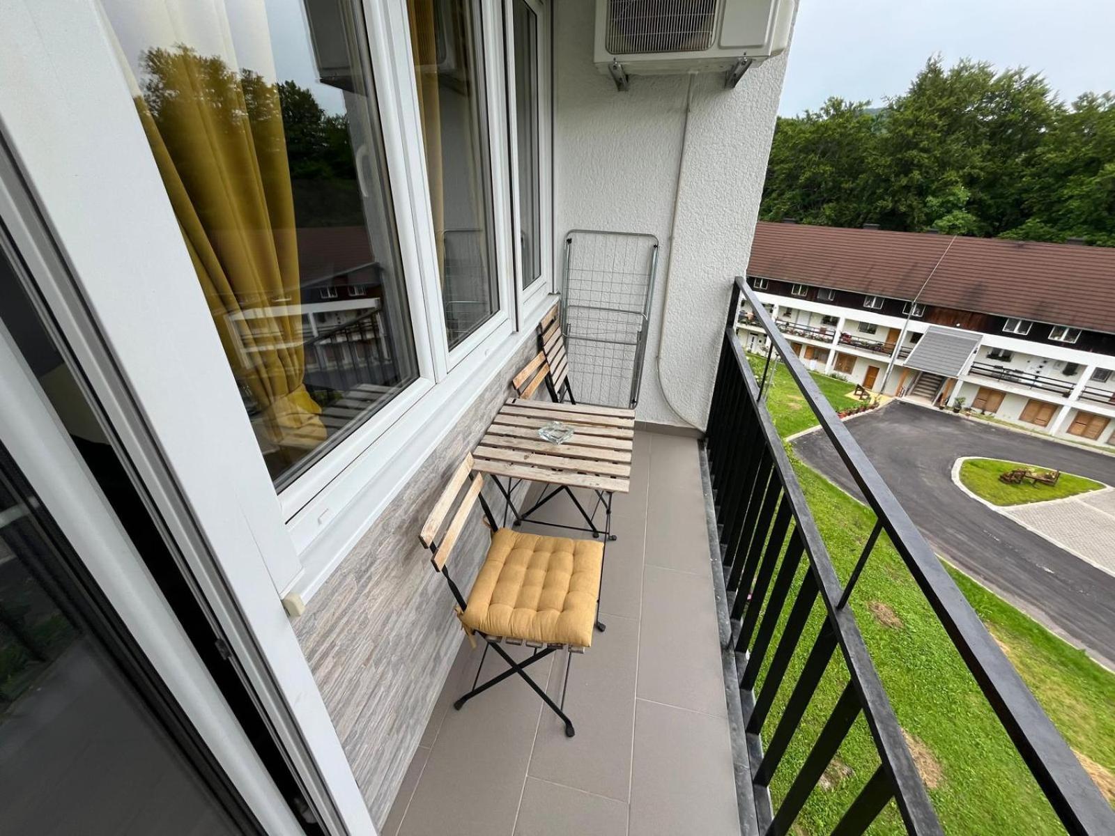 Deluxe Studio with Balcony - Photo 30
