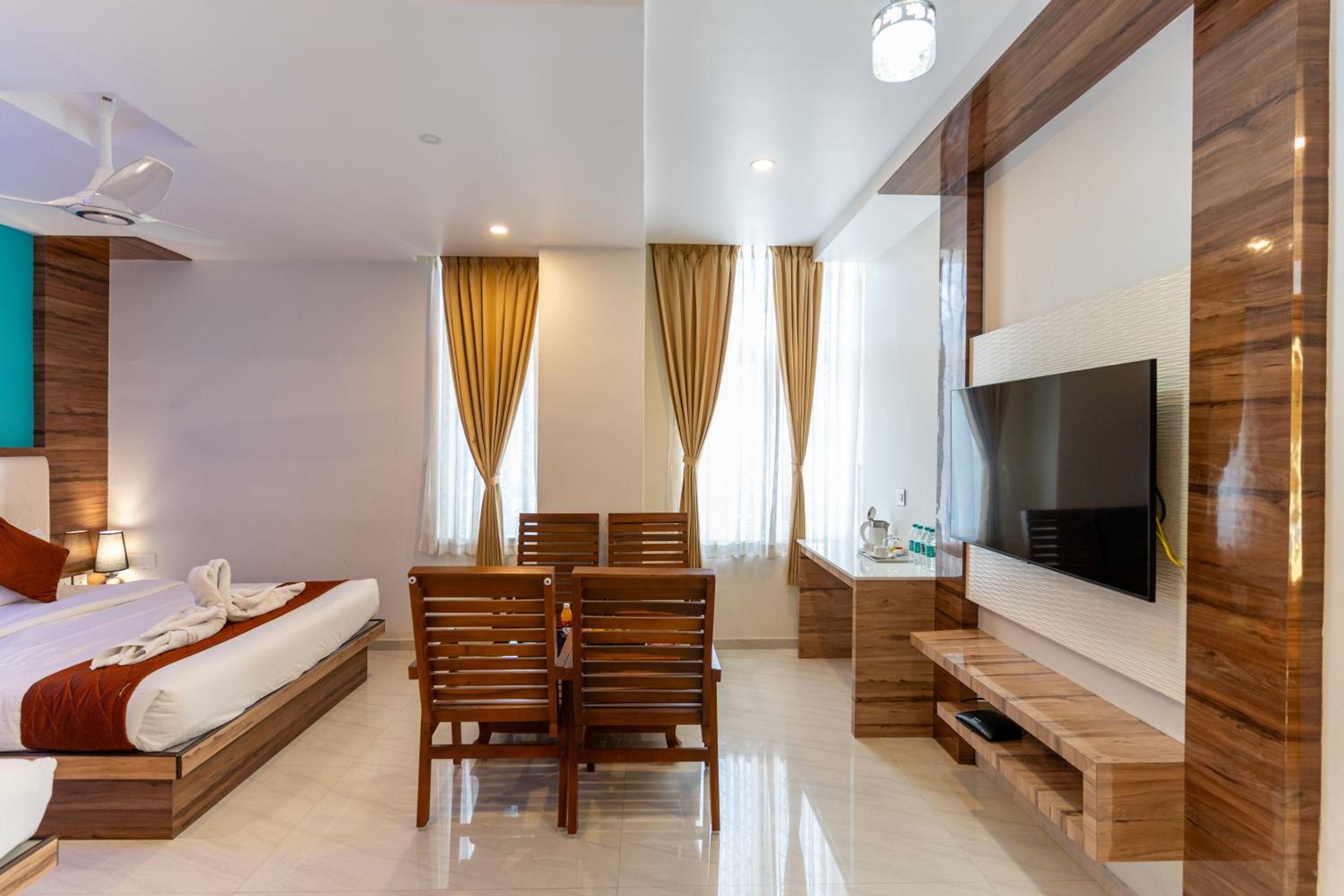 Deluxe Family Suite photo 2