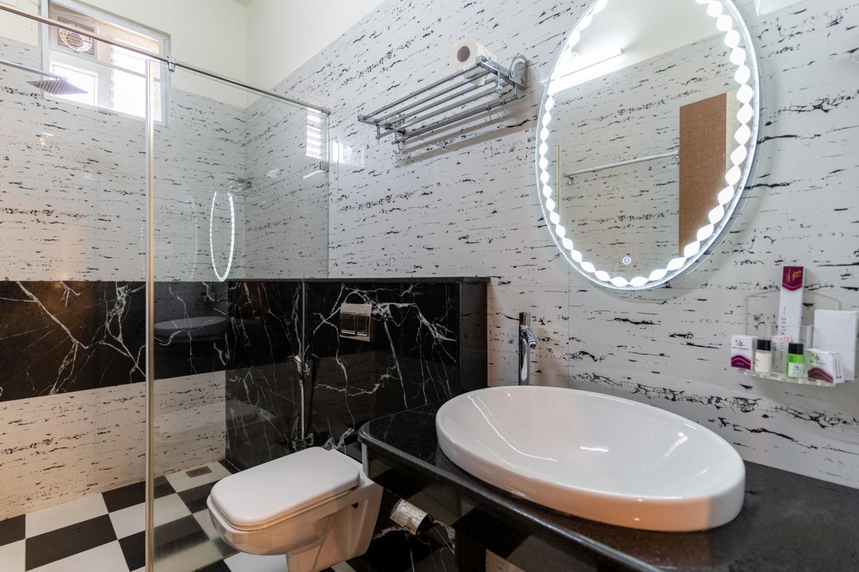 Deluxe Family Suite photo 3