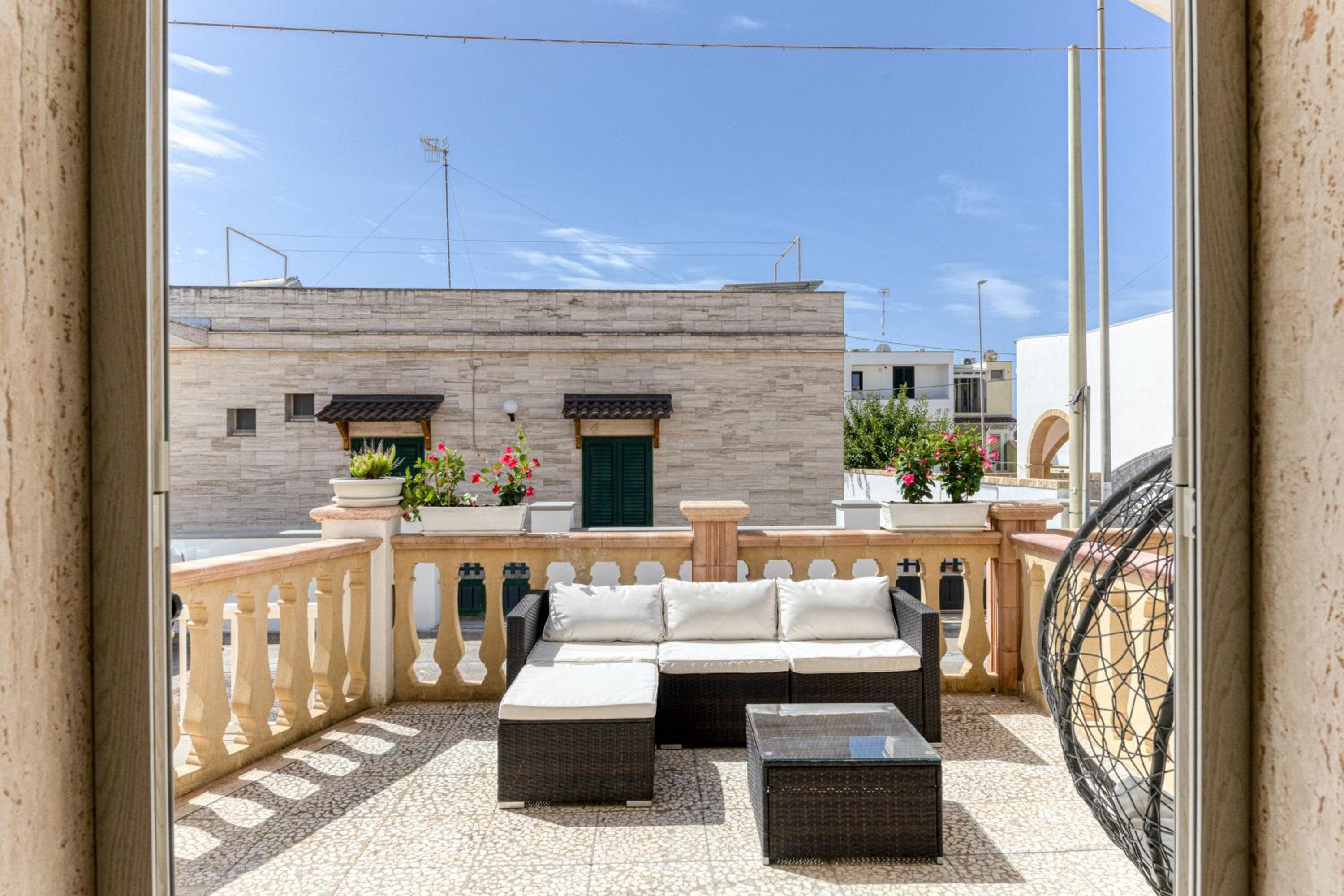 Superior One-Bedroom Apartment with Balcony photo 3