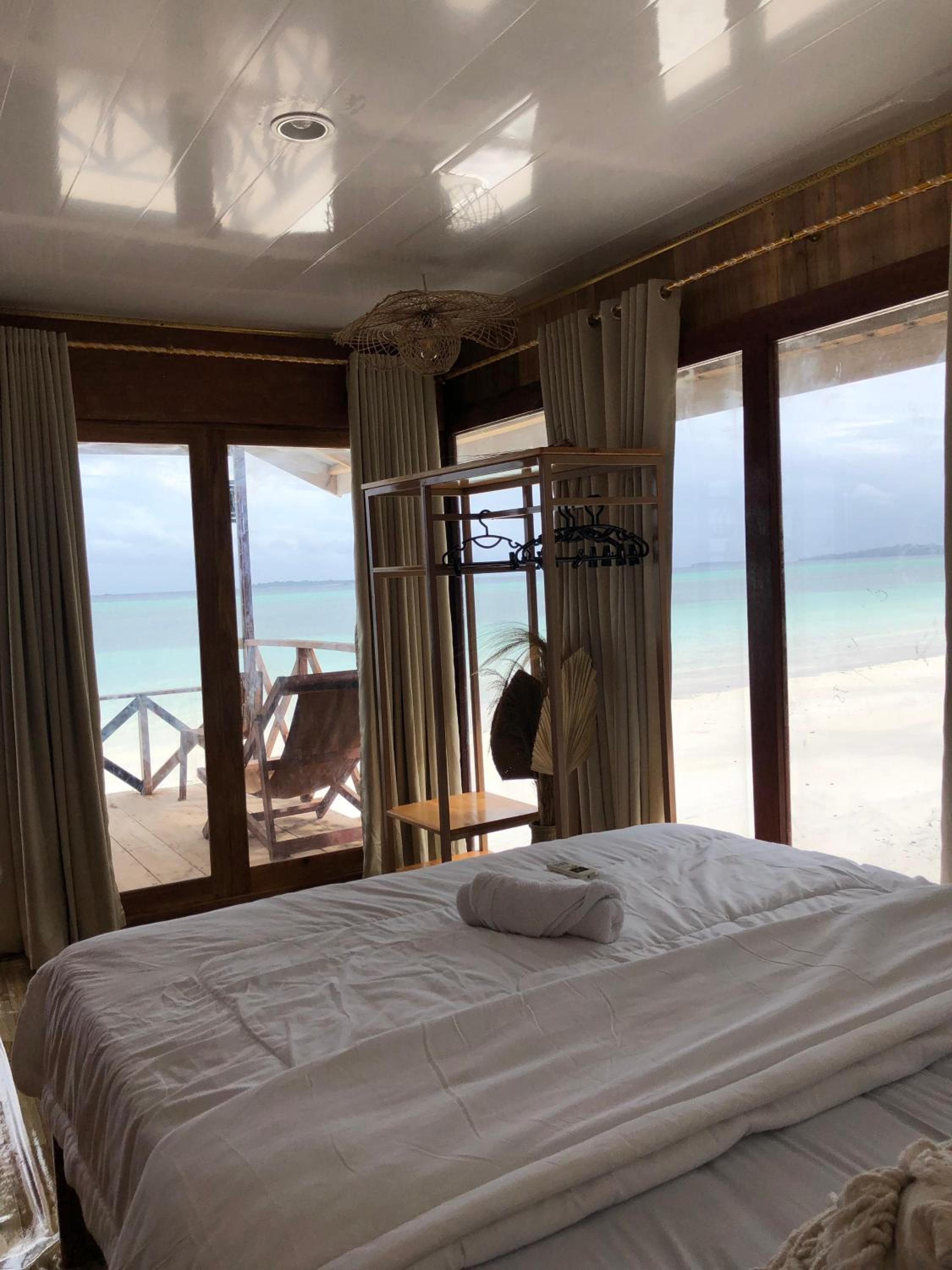 Deluxe Double Room with Balcony and Sea View photo 1